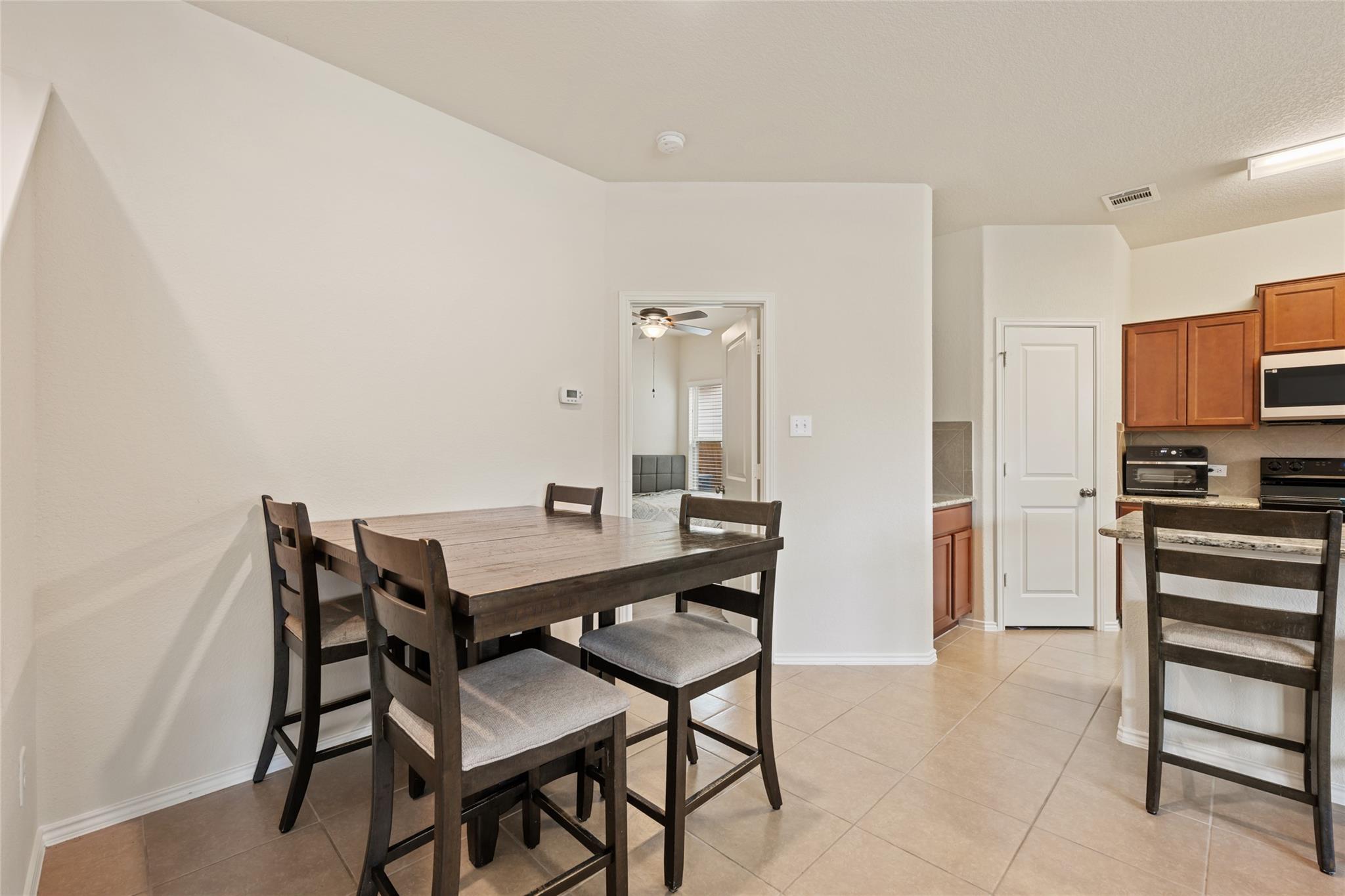 505 Circle Way # 6D, Jarrell, TX 76537