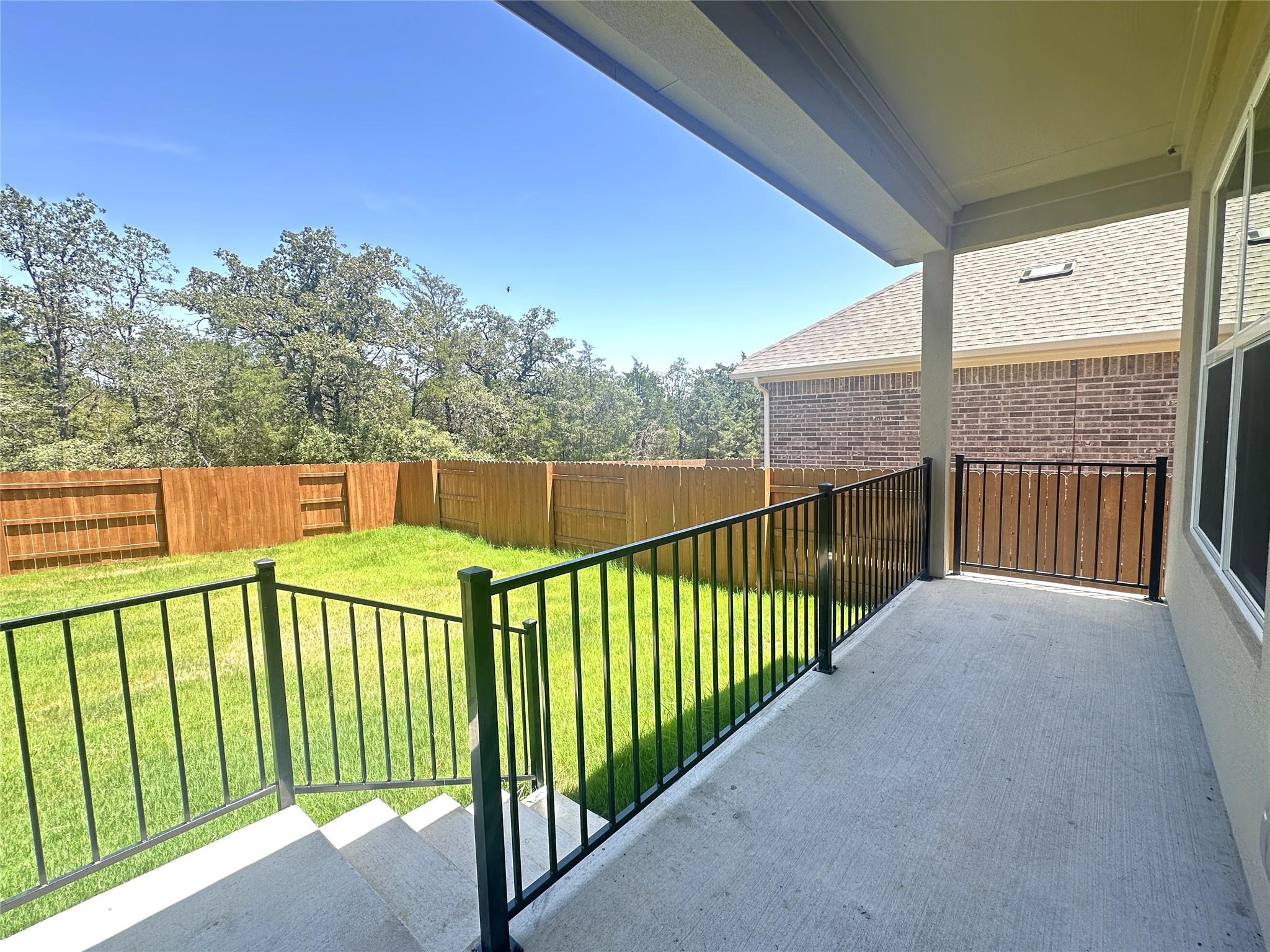 150 Cibolo Creek Loop, Bastrop, TX 78602