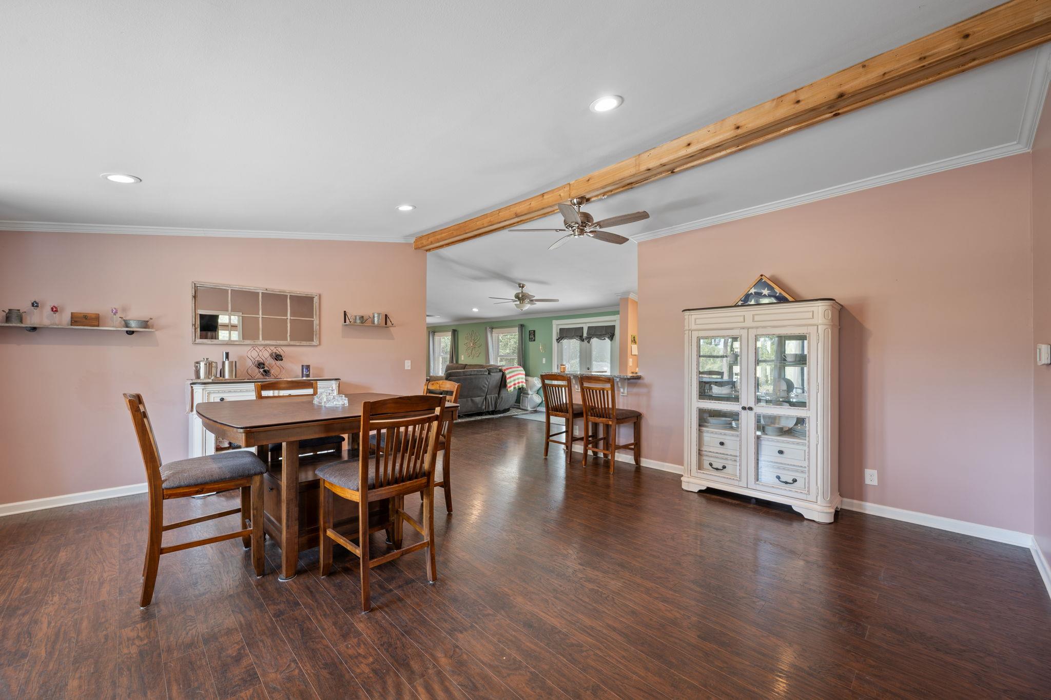 111 Scenic Farms Dr, McDade, TX 78650