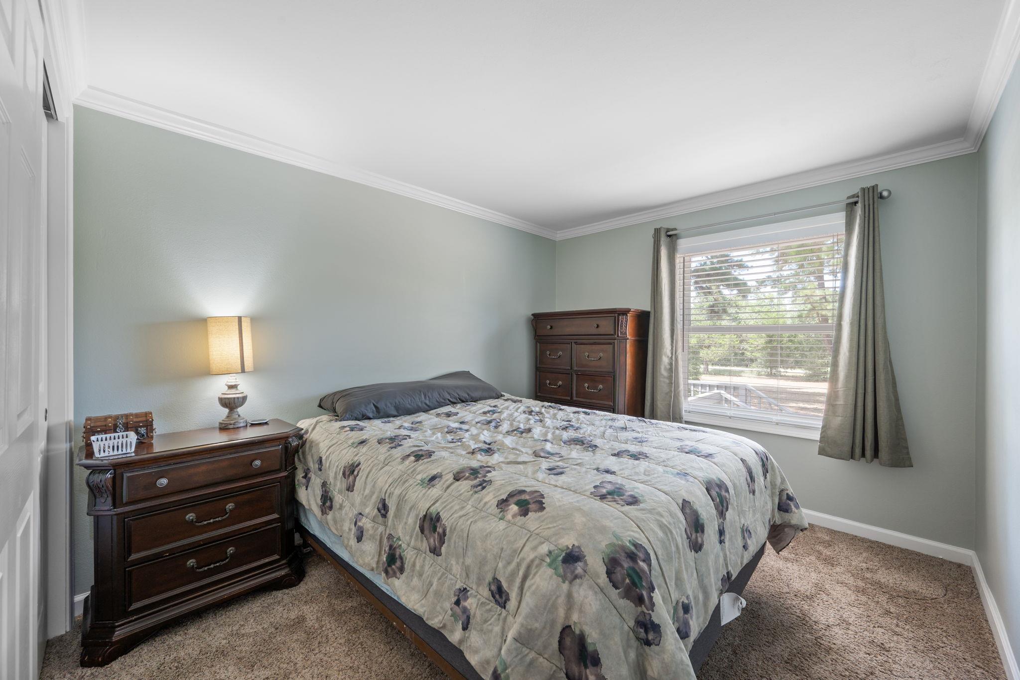 111 Scenic Farms Dr, McDade, TX 78650