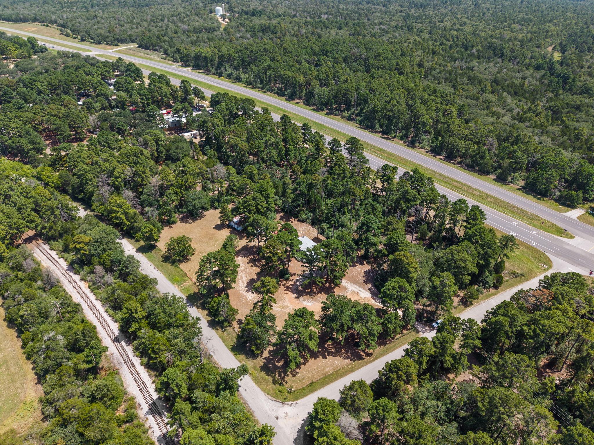 111 Scenic Farms Dr, McDade, TX 78650