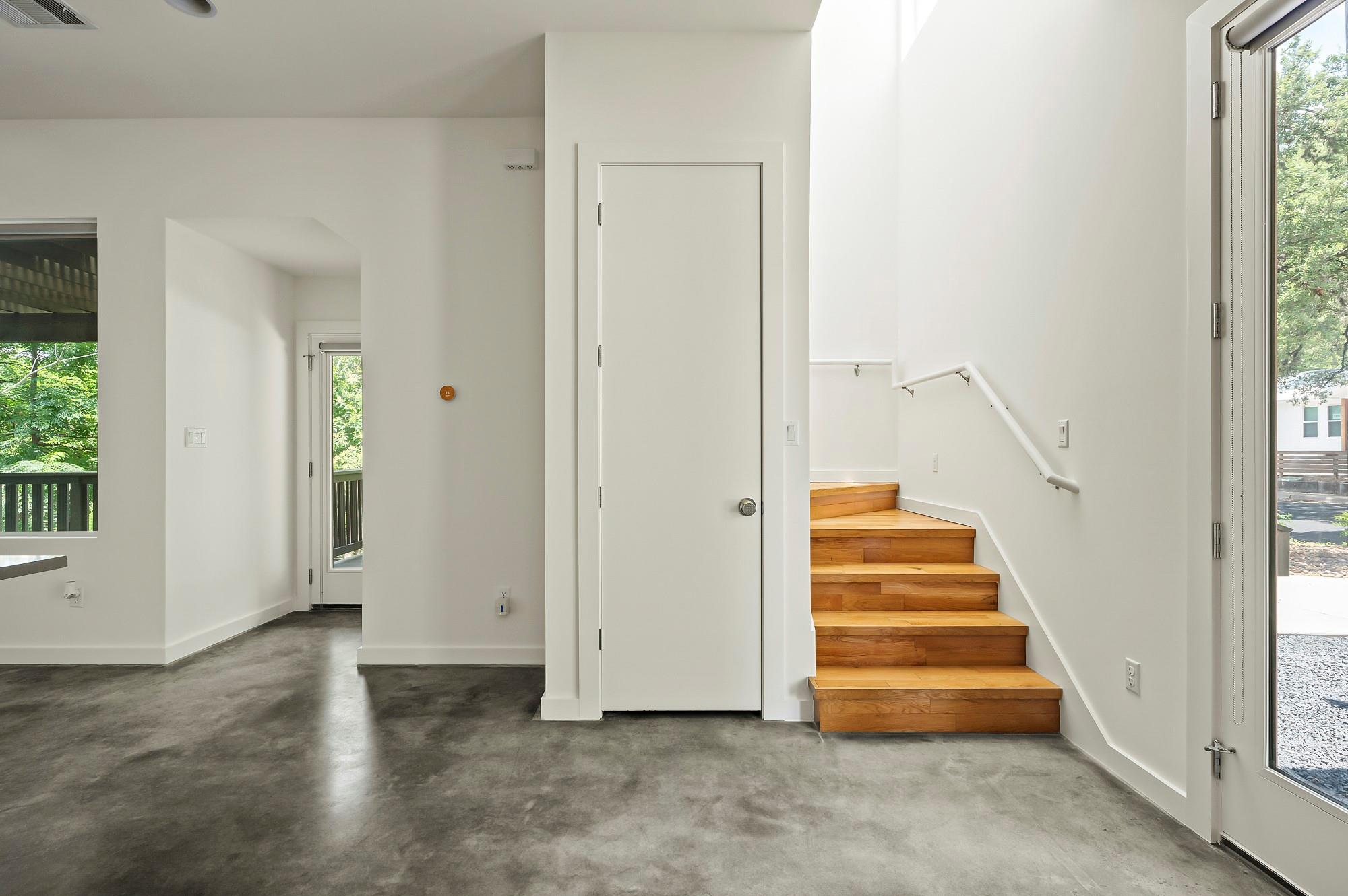 1302 S 5th St # B, Austin, TX 78704