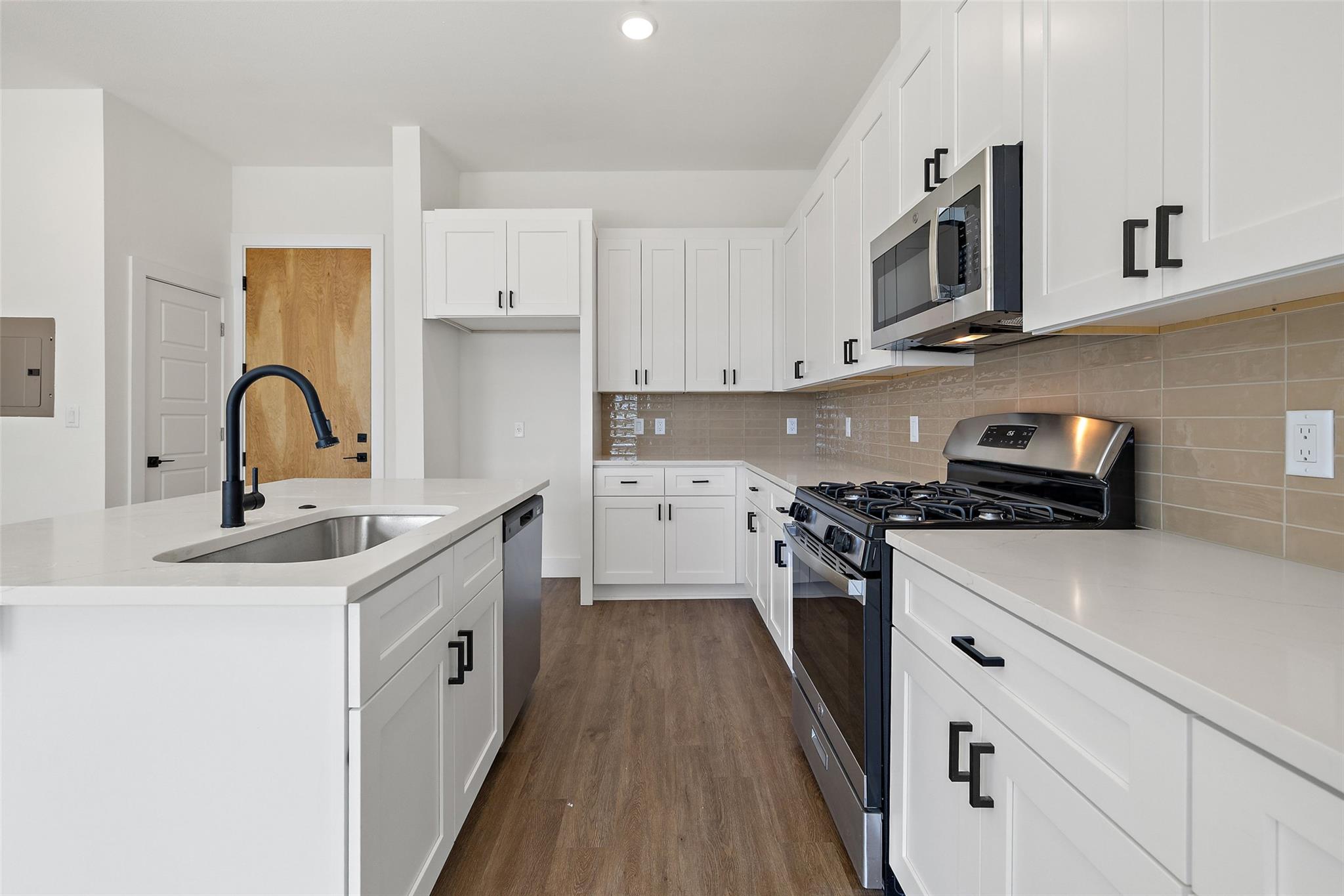 1811 Webberville Rd # 1305, Austin, TX 78721