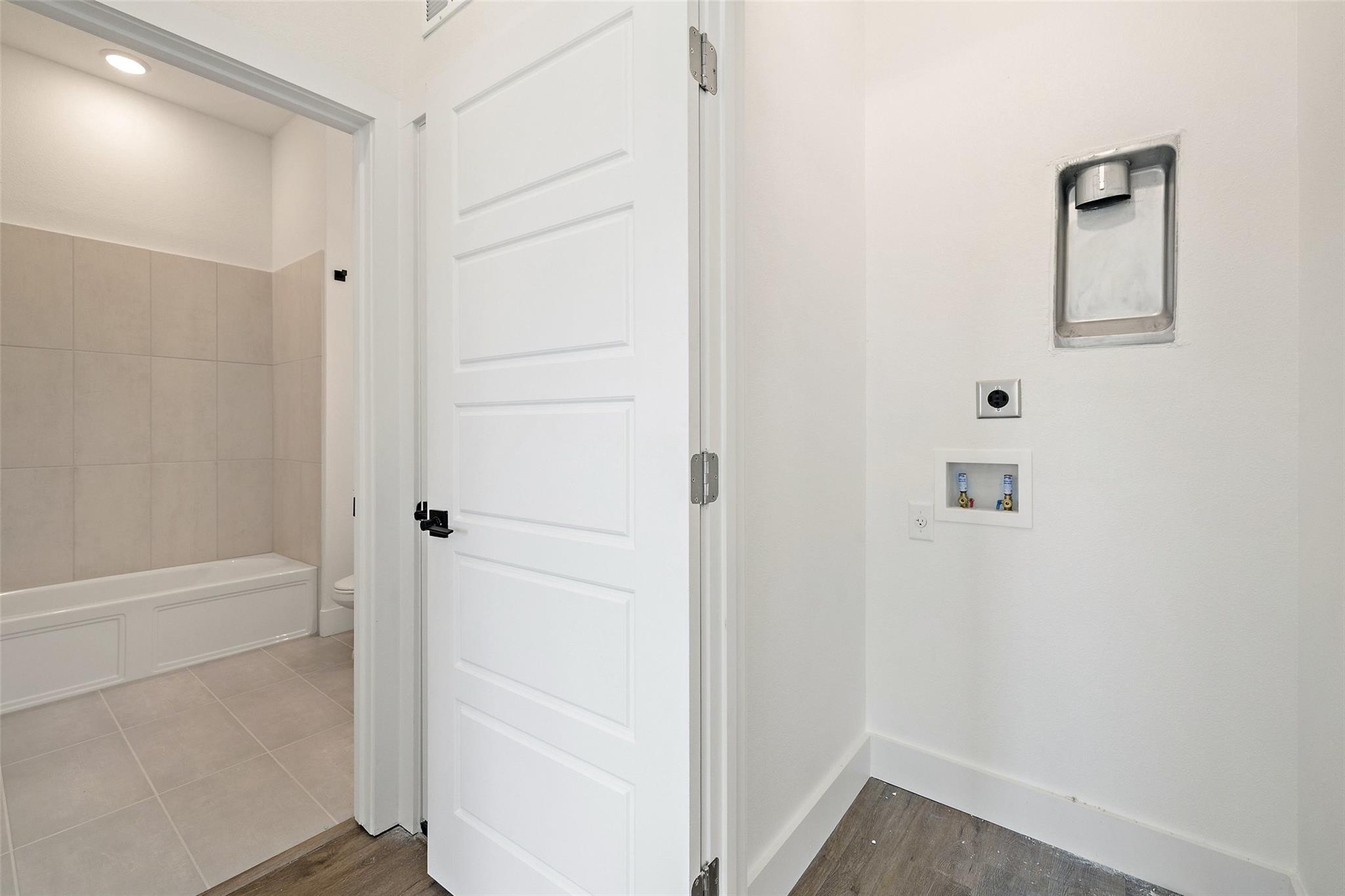 1811 Webberville Rd # 1305, Austin, TX 78721