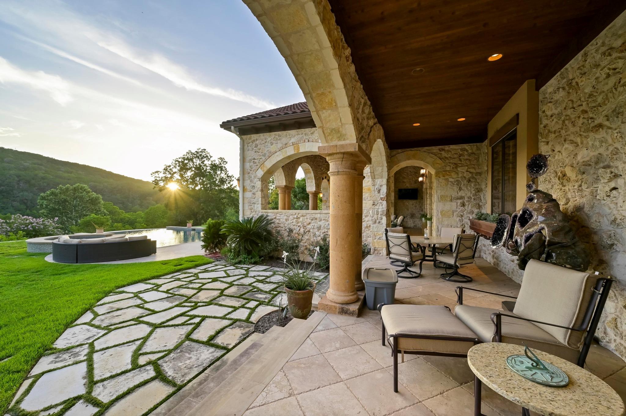 13322 Shore Vista Dr, Austin, TX 78732