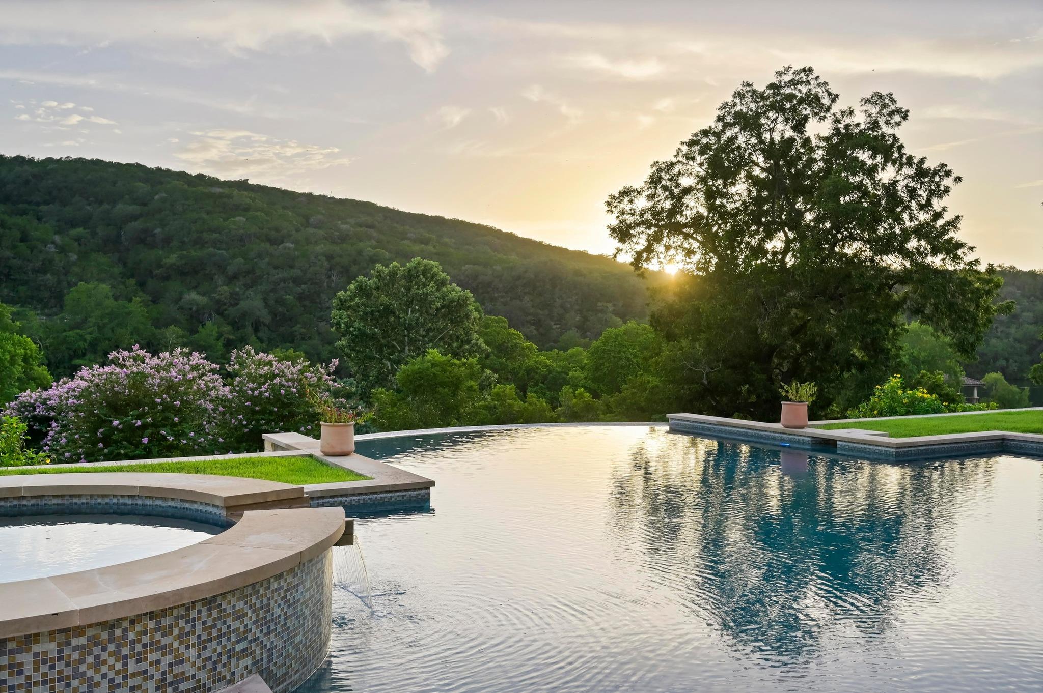 13322 Shore Vista Dr, Austin, TX 78732