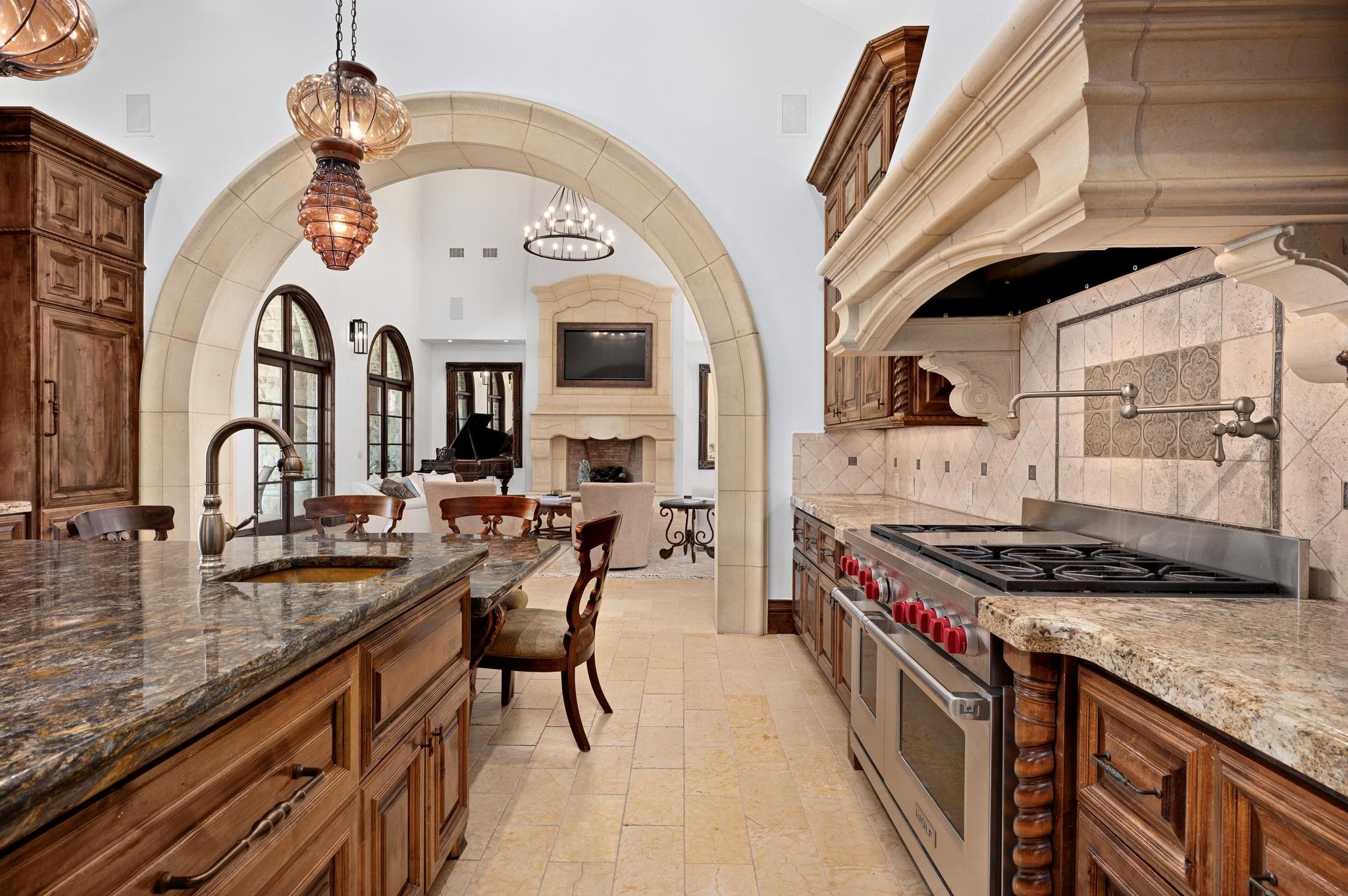 13322 Shore Vista Dr, Austin, TX 78732