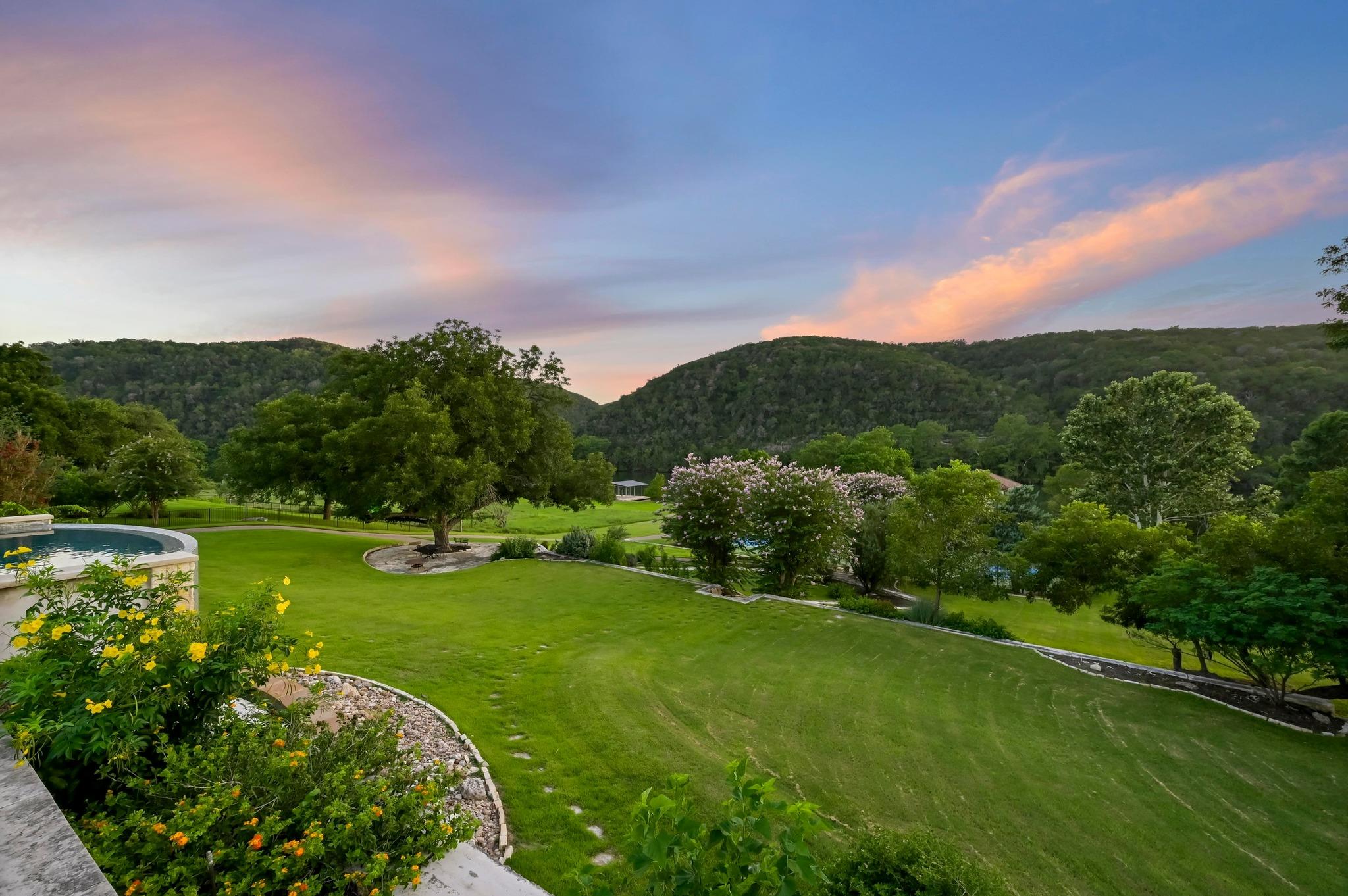 13322 Shore Vista Dr, Austin, TX 78732