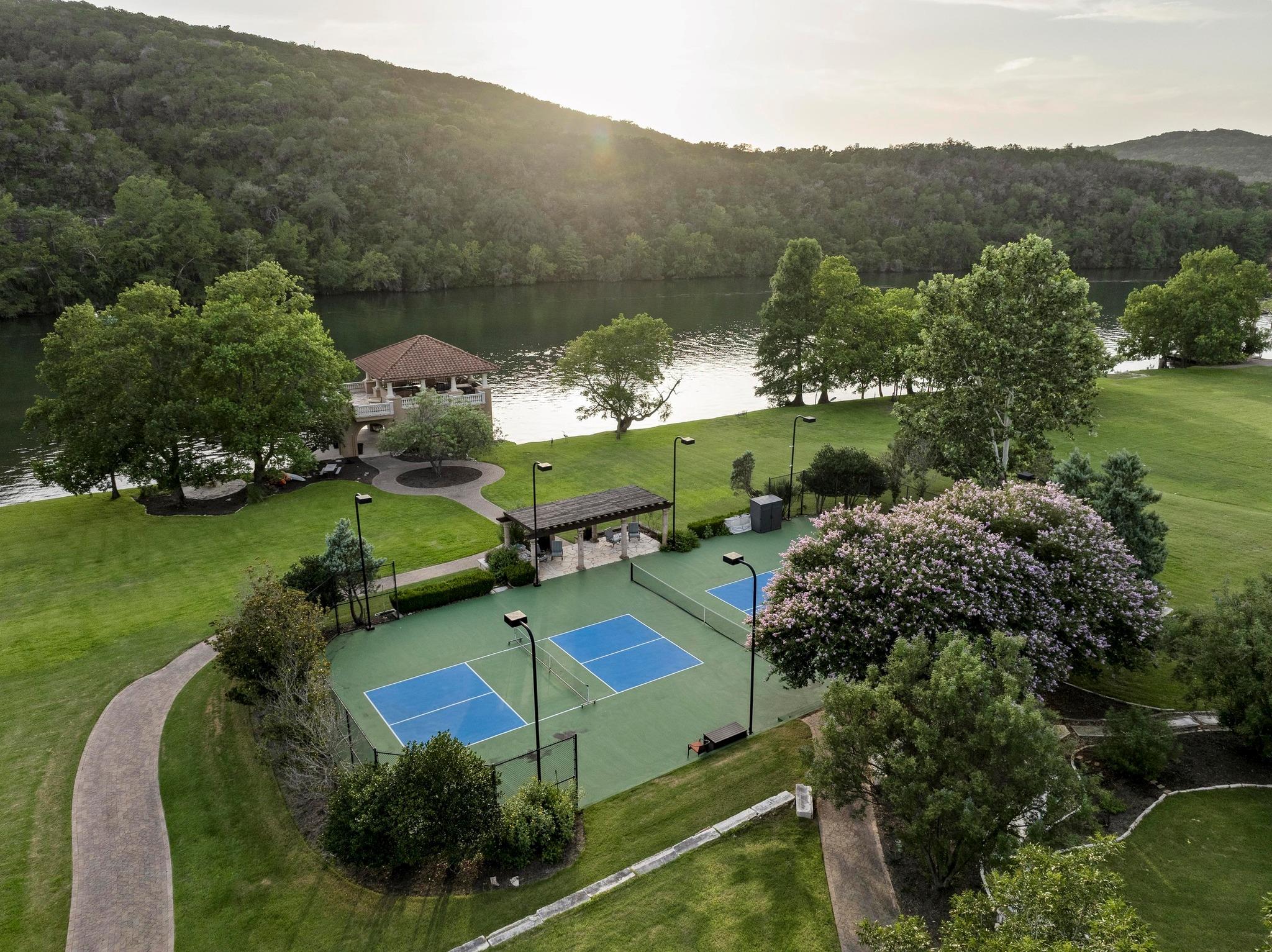 13322 Shore Vista Dr, Austin, TX 78732