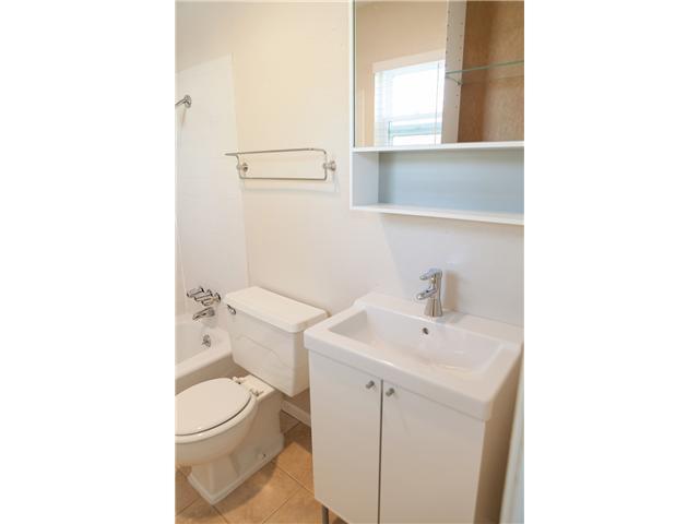 1106 W 22nd St # 9, Austin, TX 78705