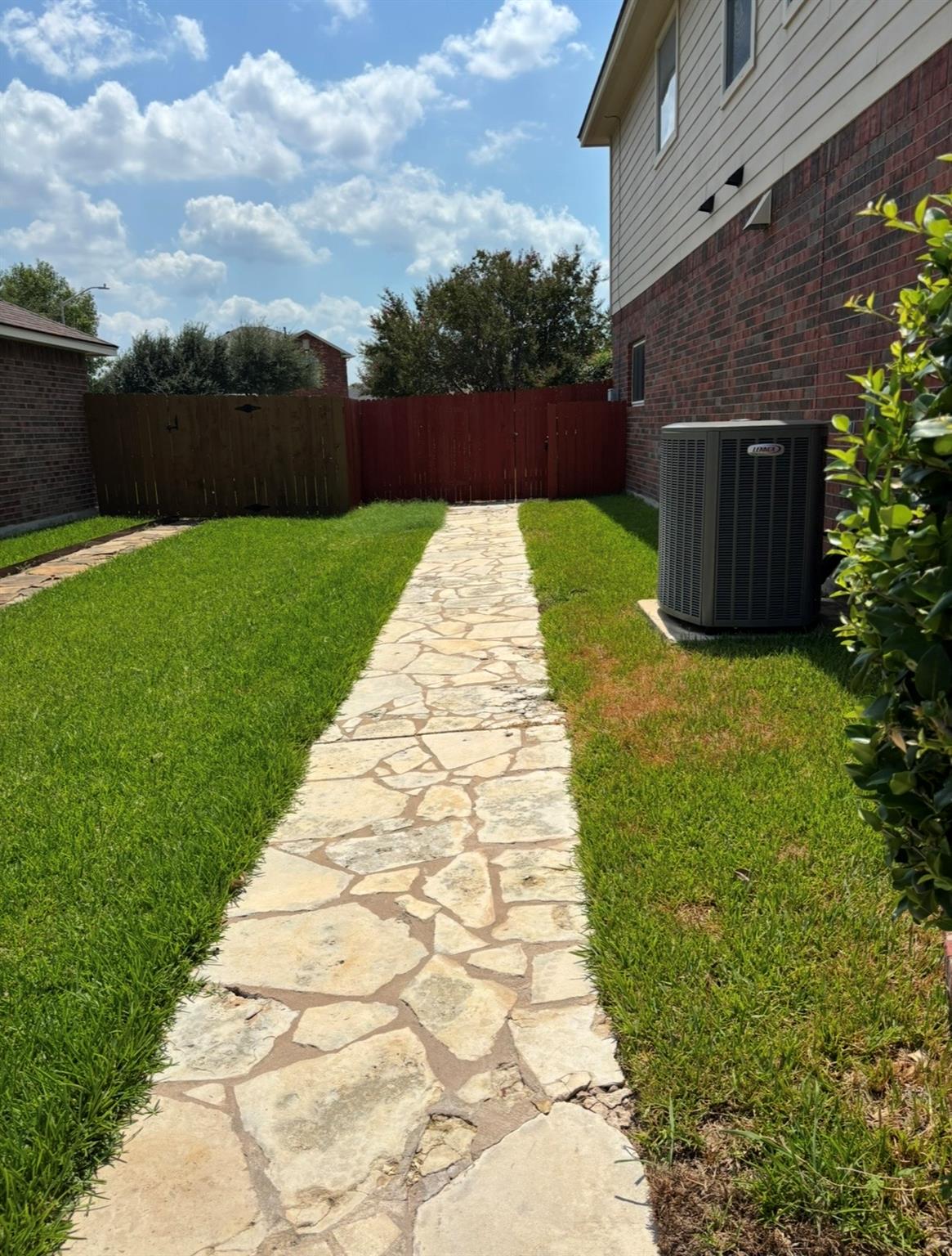 124 Dove Song Dr, Leander, TX 78641