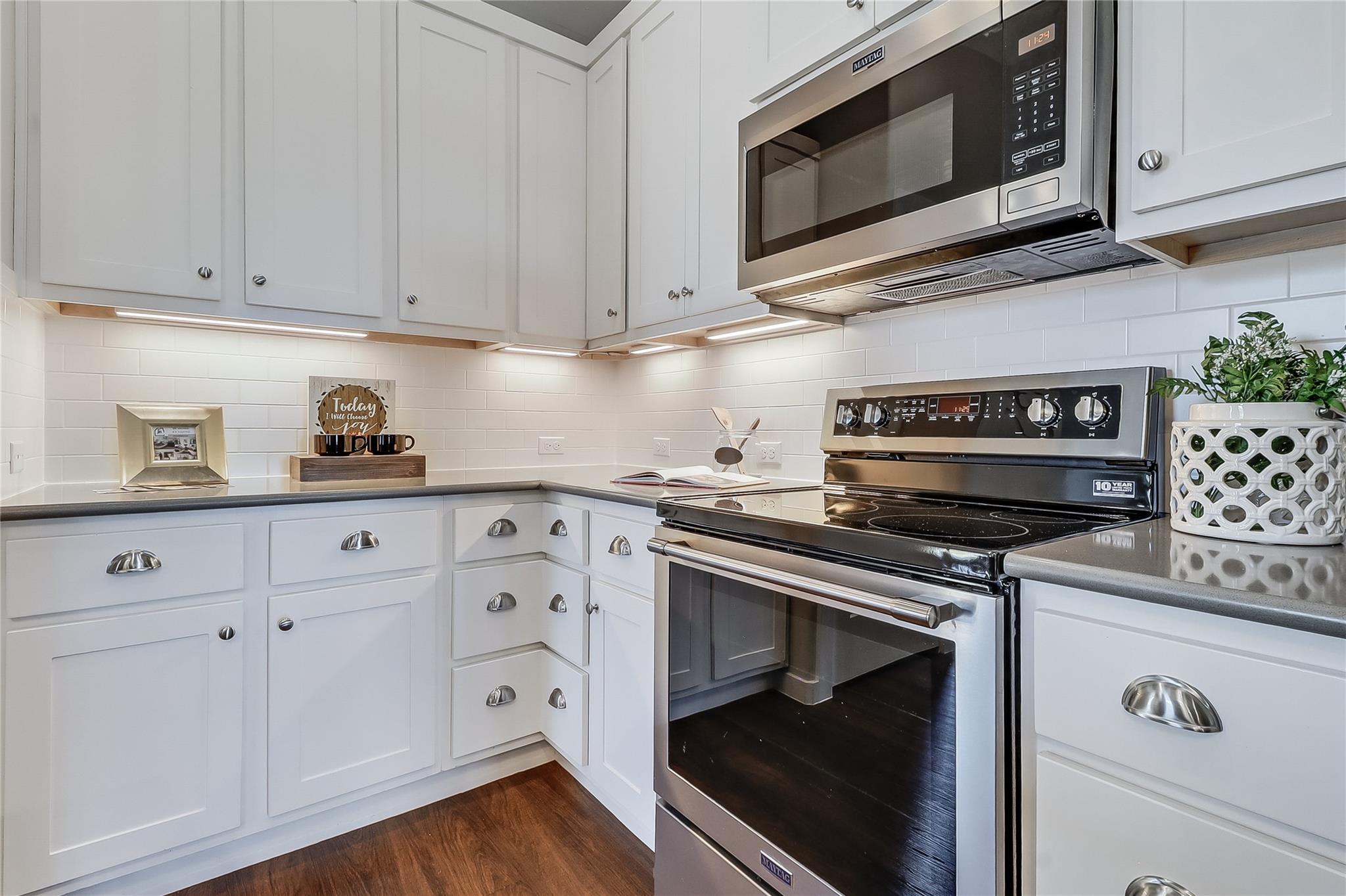 3 Brookmeadow Dr # B, Wimberley, TX 78676