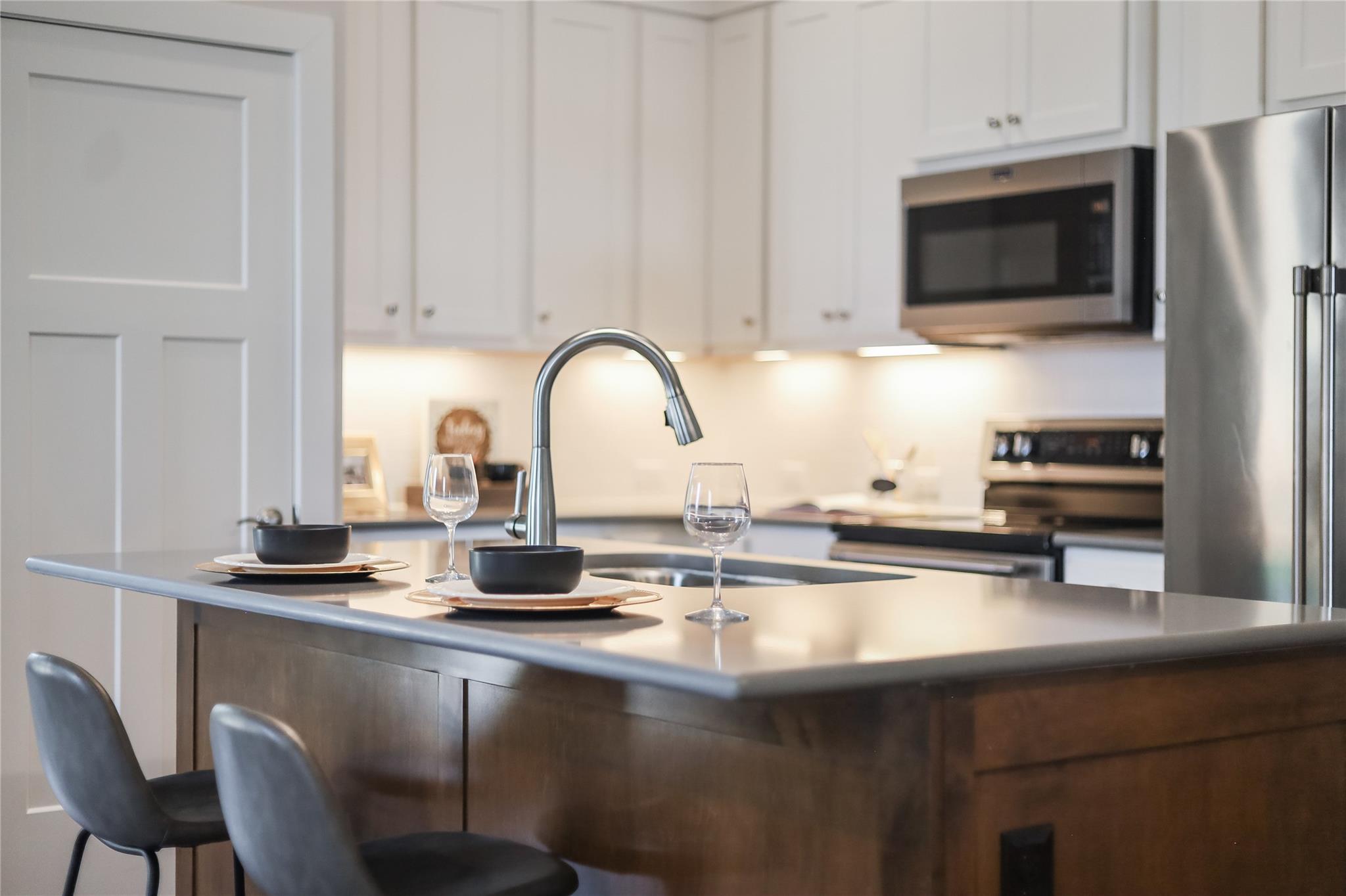 3 Brookmeadow Dr # B, Wimberley, TX 78676