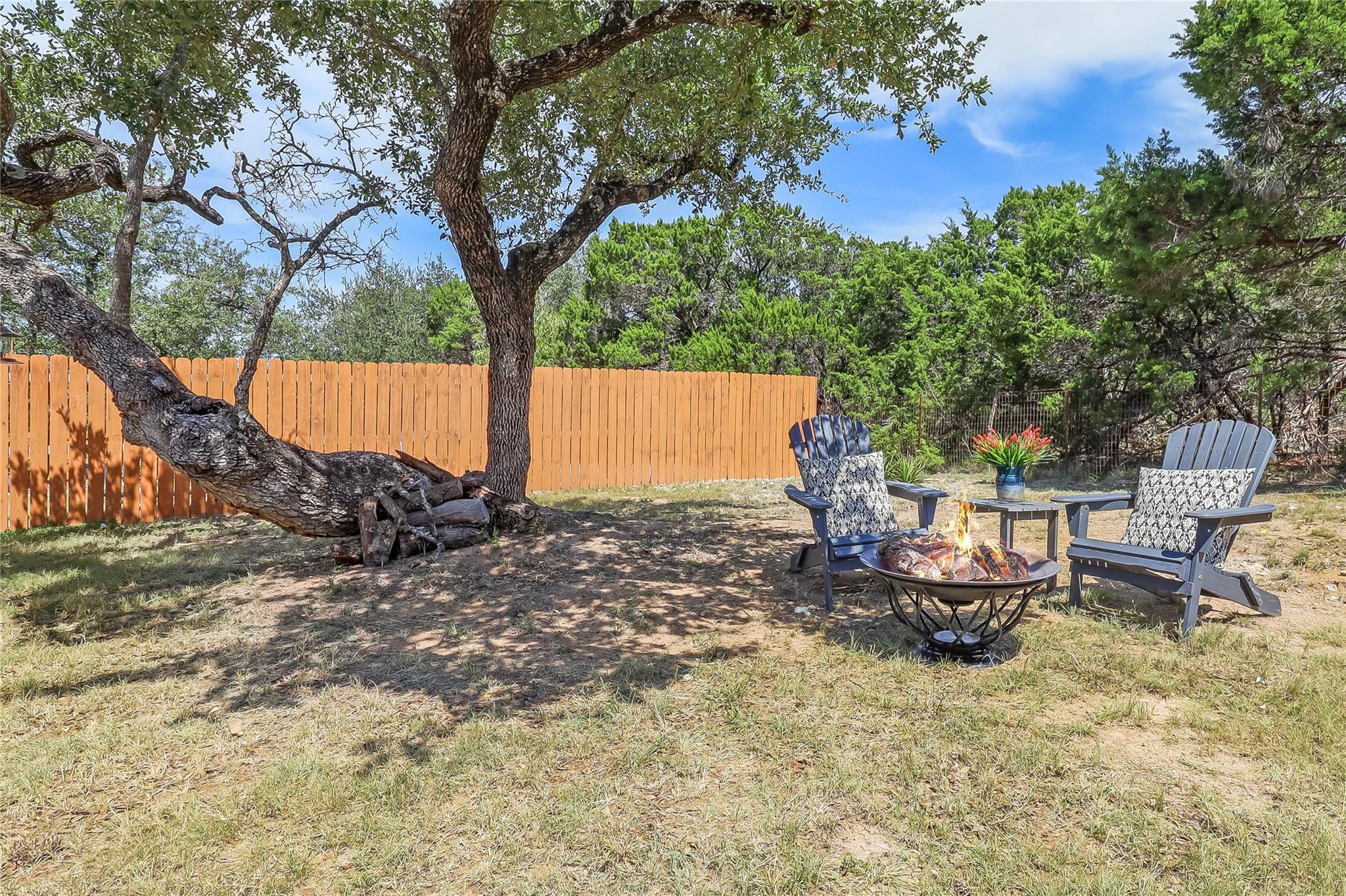 3 Brookmeadow Dr # B, Wimberley, TX 78676