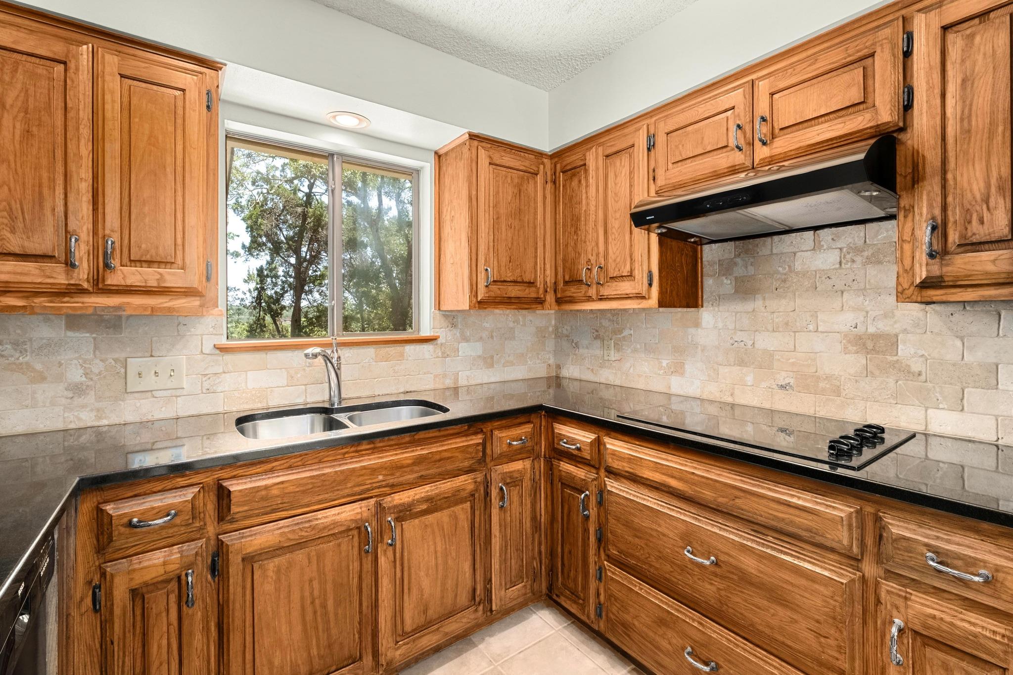 9602 Petite Cove II, Austin, TX 78750