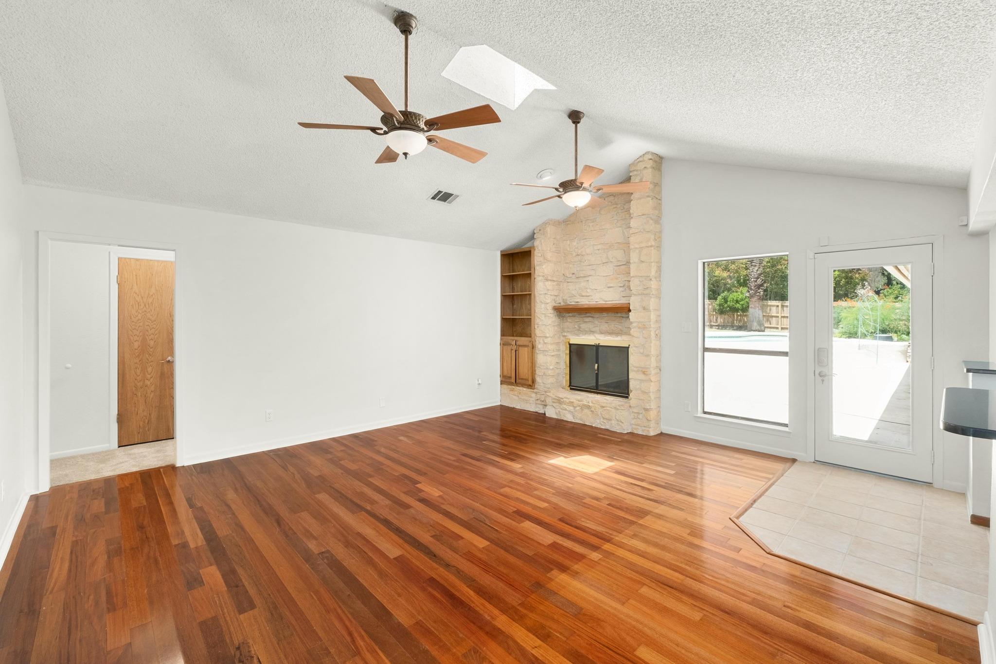9602 Petite Cove II, Austin, TX 78750