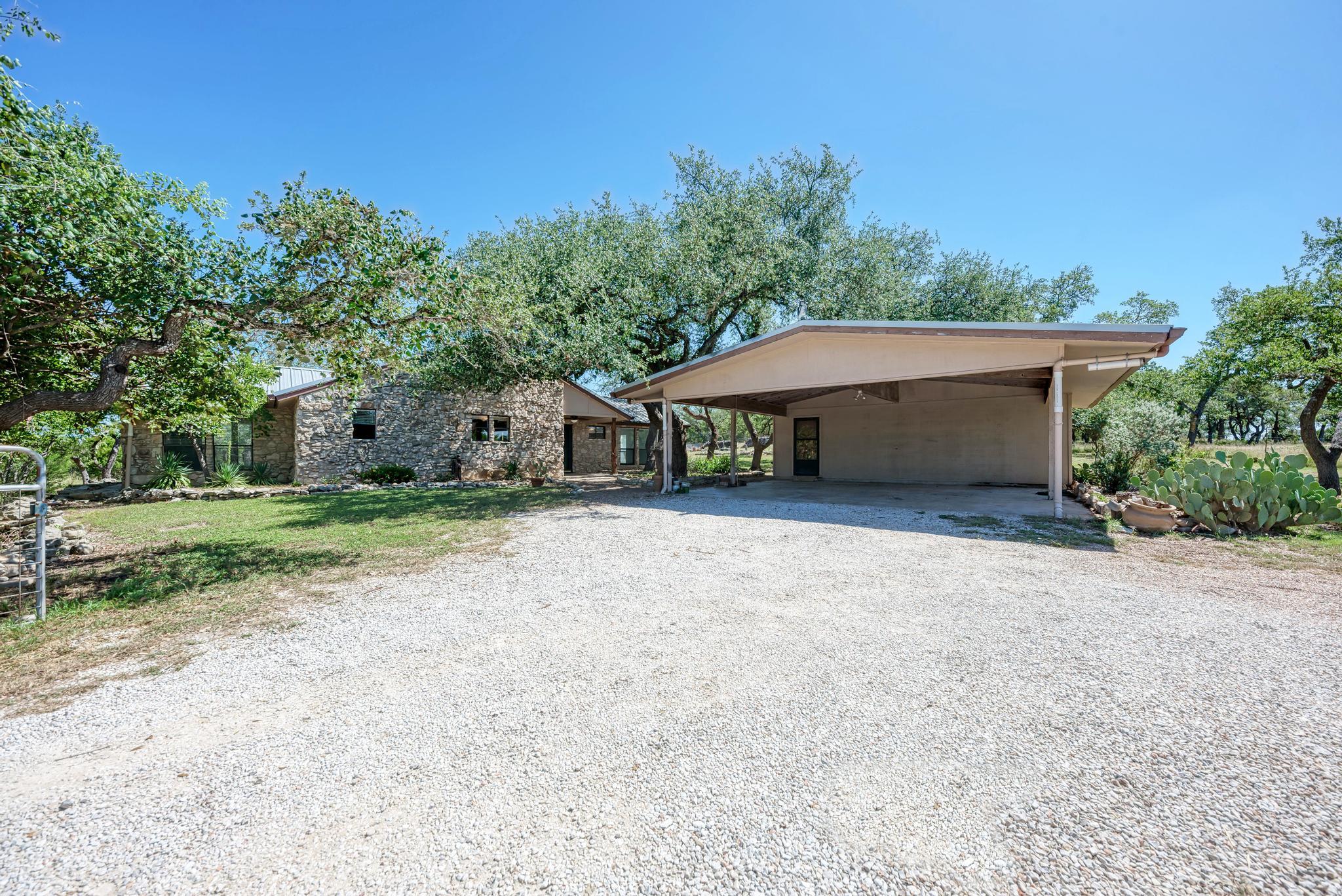 200 Shelton Ranch Rd, Dripping Springs, TX 78620
