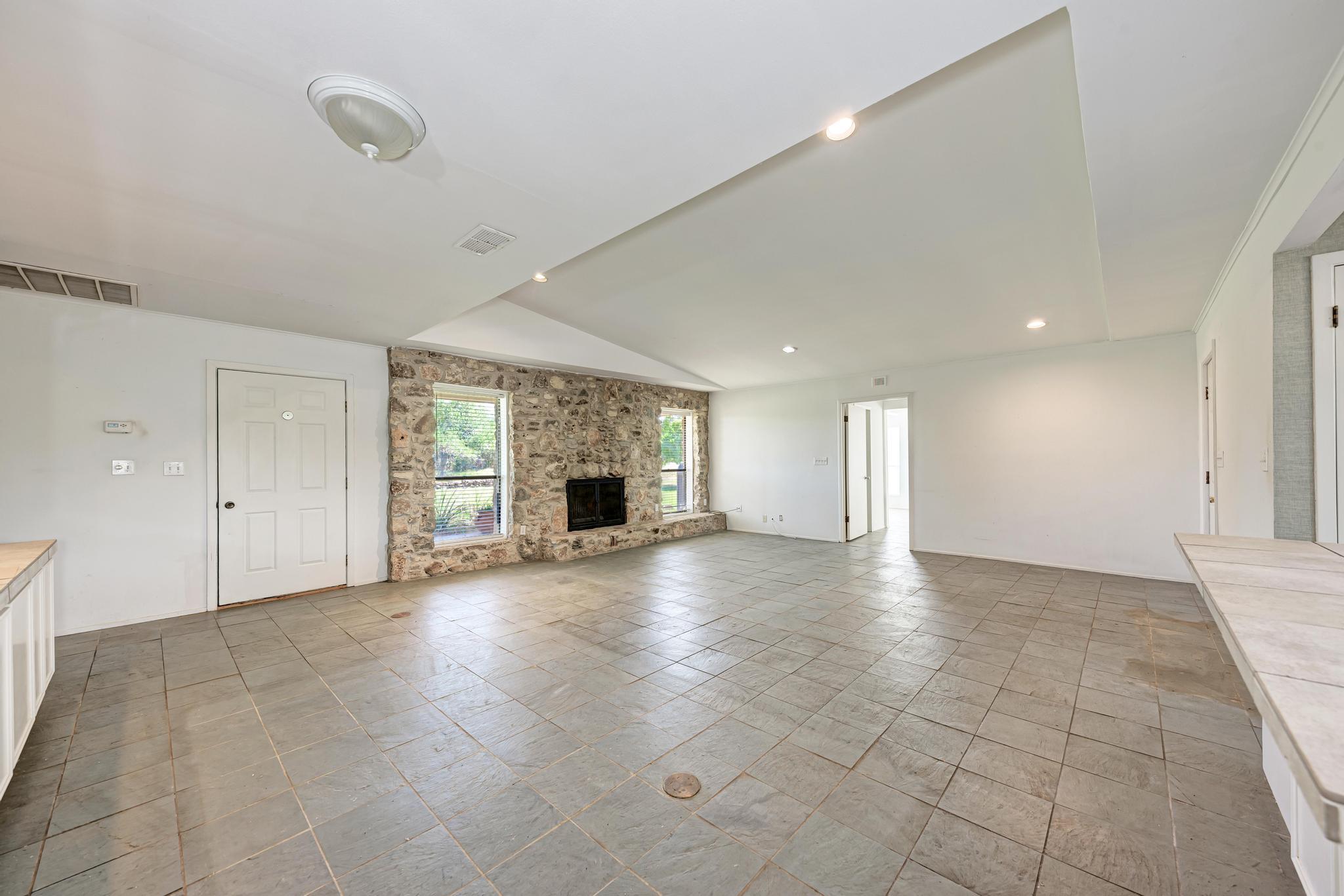 200 Shelton Ranch Rd, Dripping Springs, TX 78620