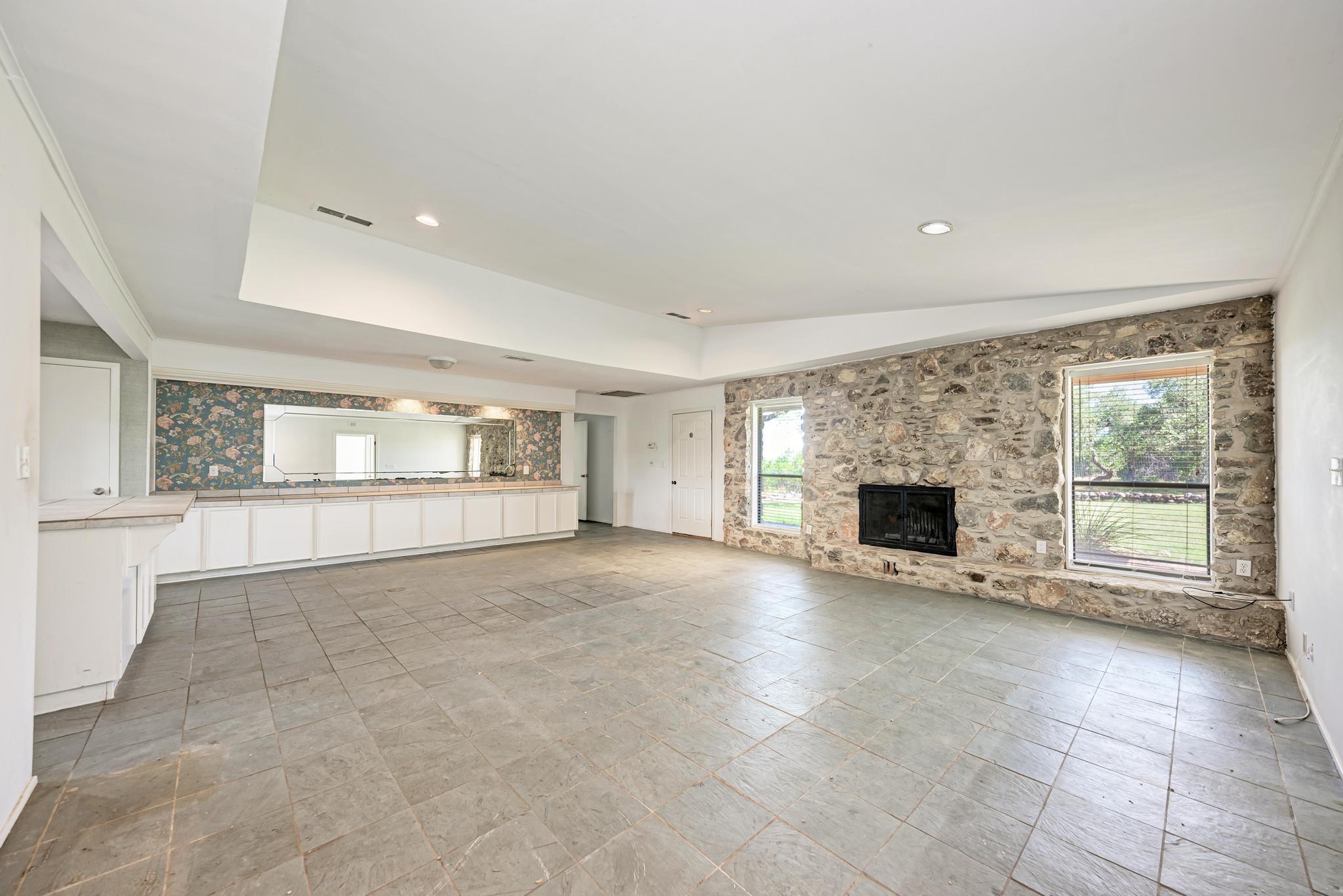 200 Shelton Ranch Rd, Dripping Springs, TX 78620