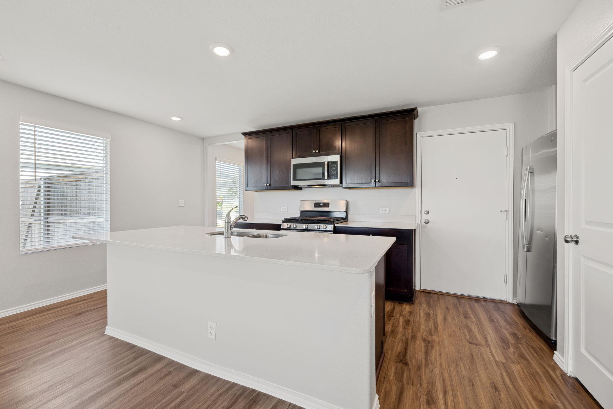 12101 Short Leaf Path, Del Valle, TX 78617