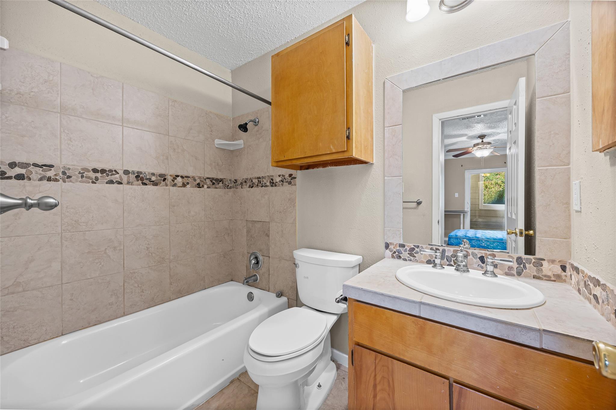 2510 San Gabriel St # 204, Austin, TX 78705