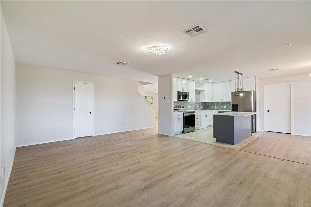 13108 Dearbonne Dr, Del Valle, TX 78617