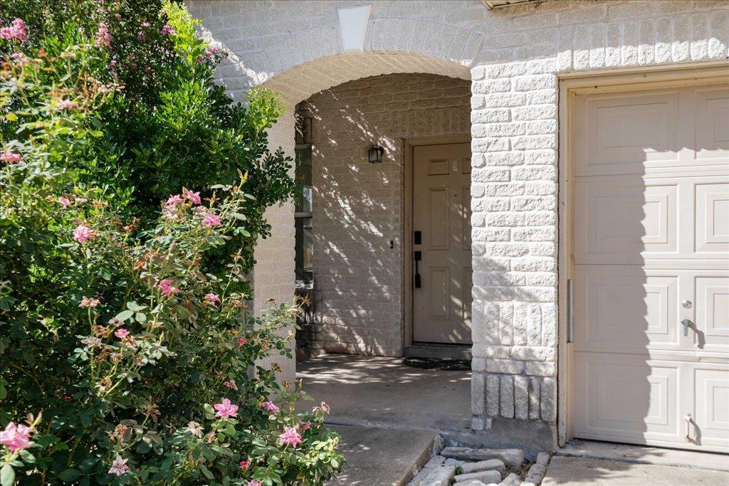 13108 Dearbonne Dr, Del Valle, TX 78617