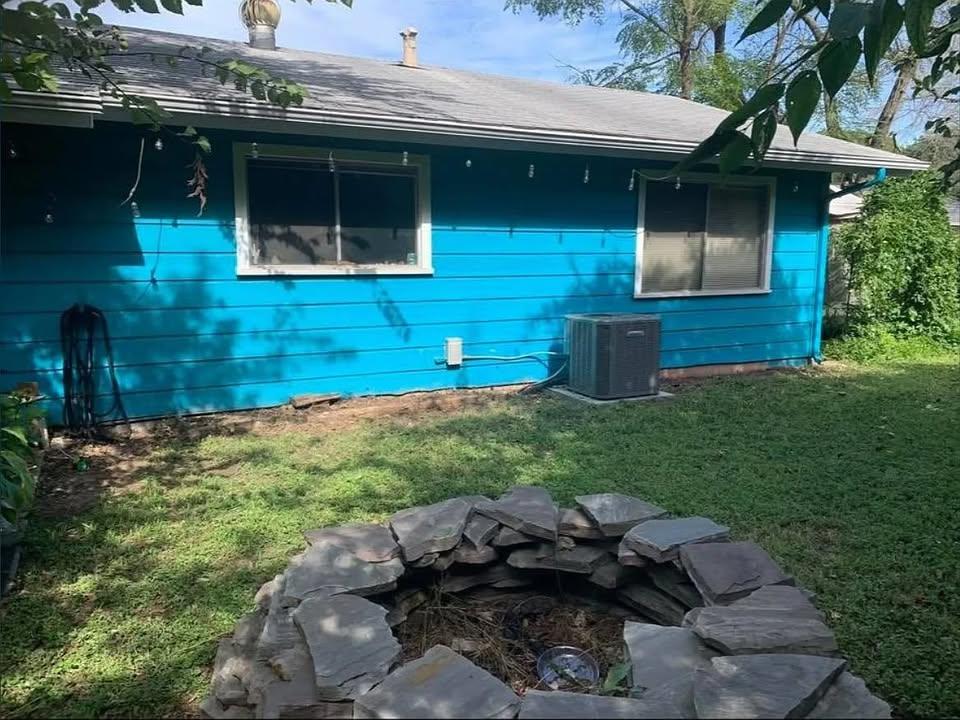 2105 Wordsworth Dr, Austin, TX 78704