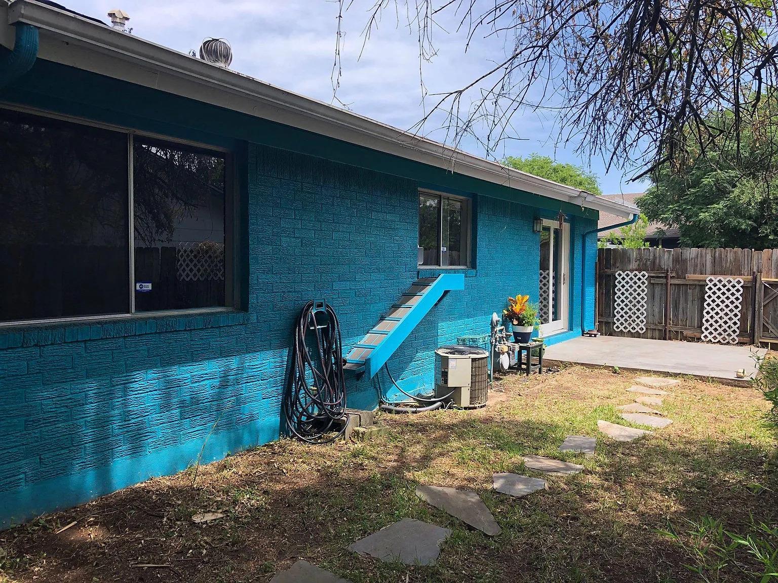 2105 Wordsworth Dr, Austin, TX 78704