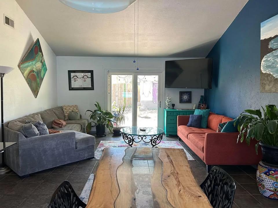 2105 Wordsworth Dr, Austin, TX 78704