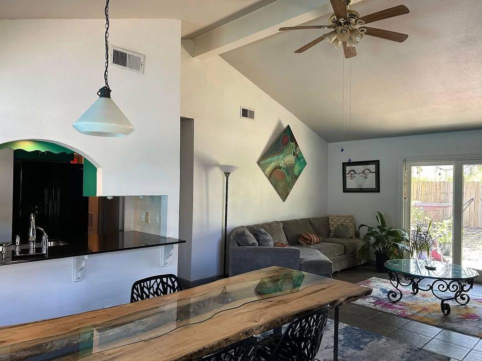 2105 Wordsworth Dr, Austin, TX 78704