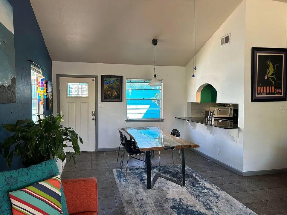 2105 Wordsworth Dr, Austin, TX 78704