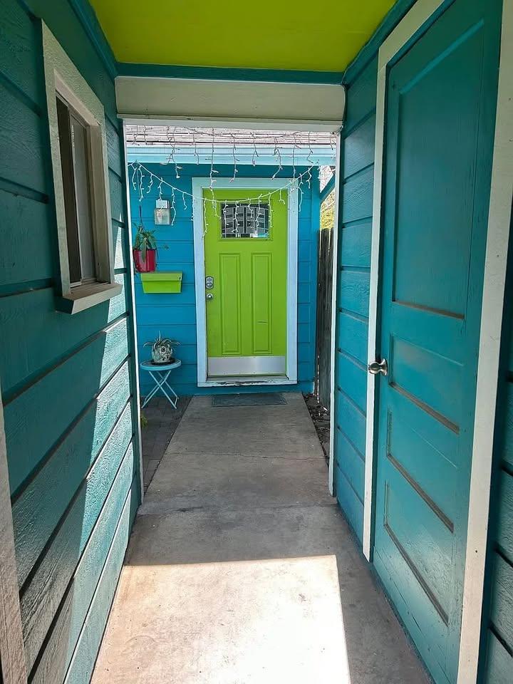 2105 Wordsworth Dr, Austin, TX 78704