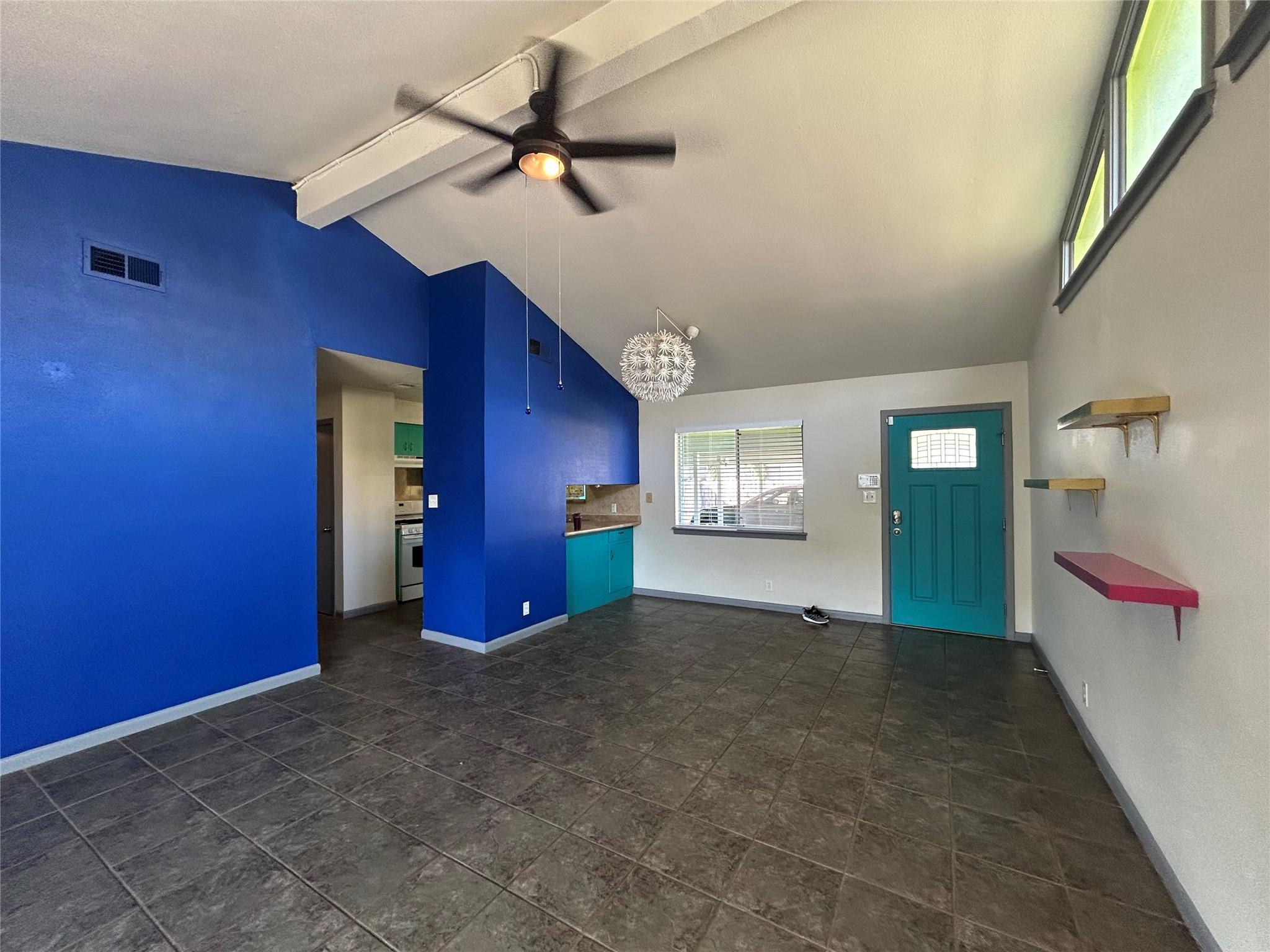 2105 Wordsworth Dr, Austin, TX 78704