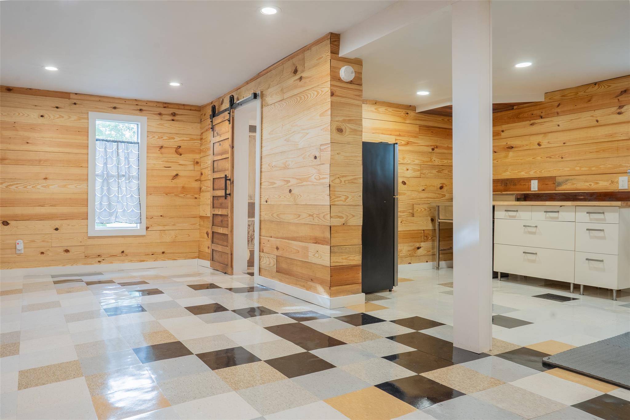1148 Gunter St # A & B, Austin, TX 78721
