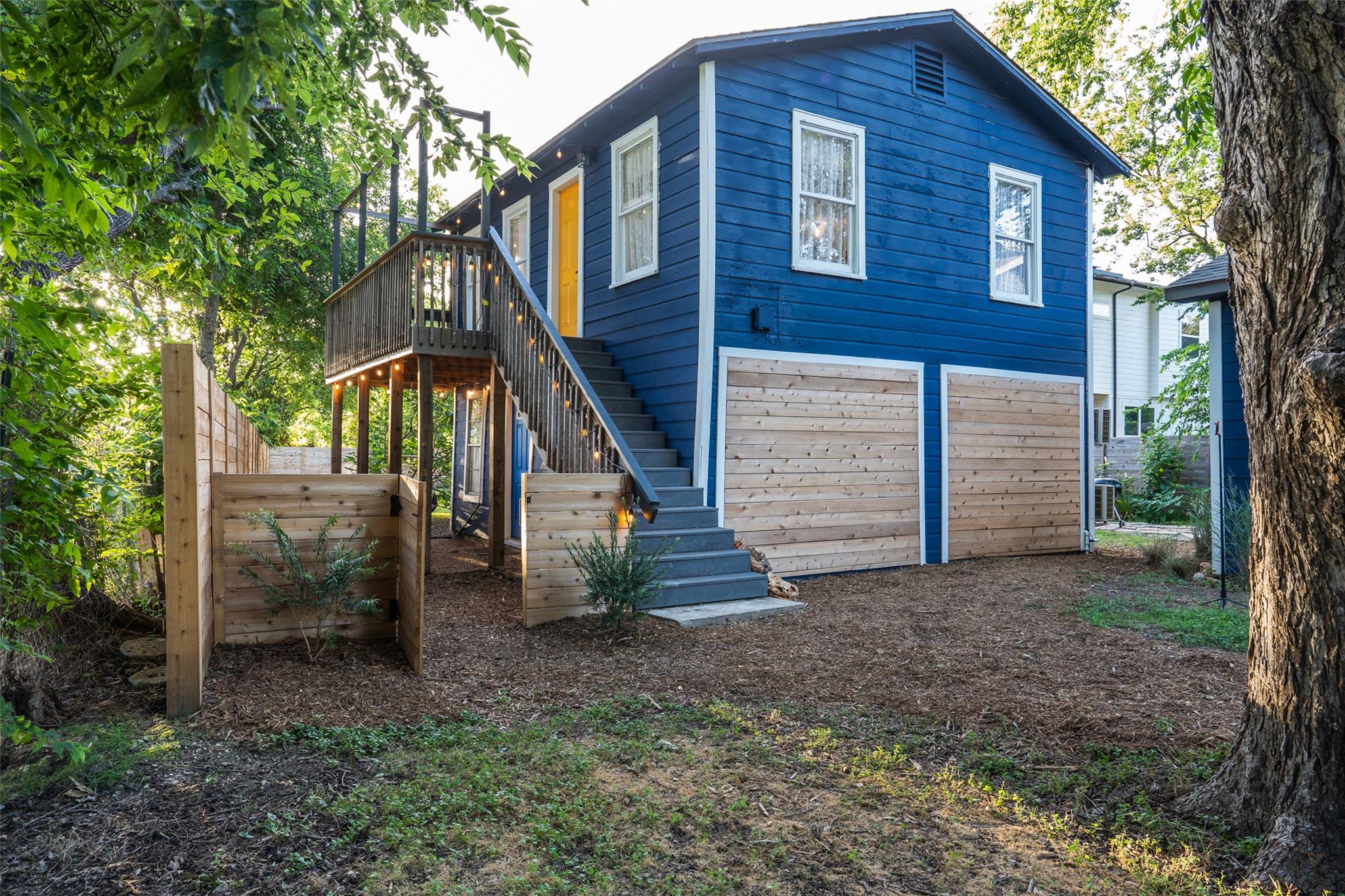 1148 Gunter St # A & B, Austin, TX 78721