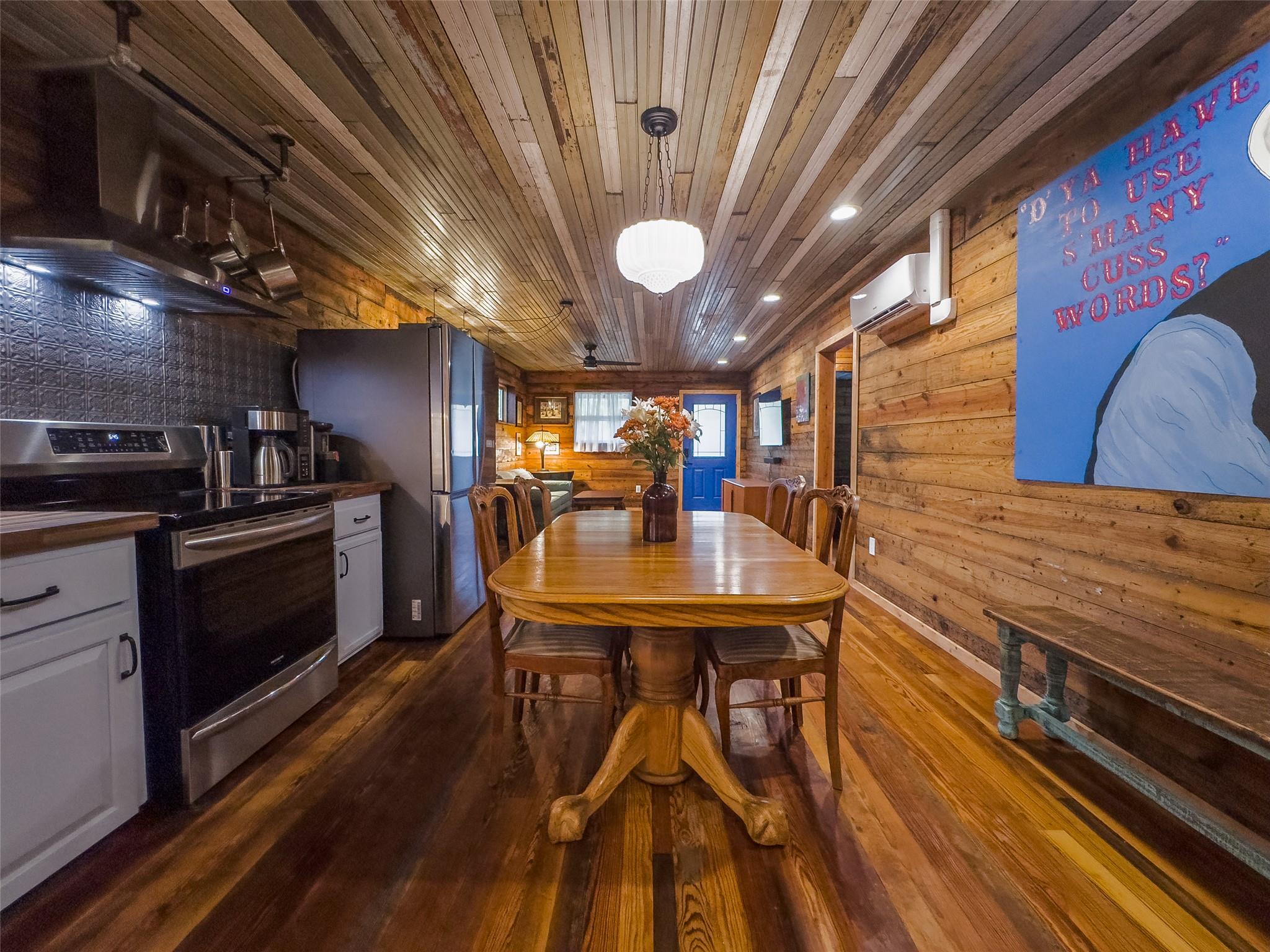 1148 Gunter St # A & B, Austin, TX 78721
