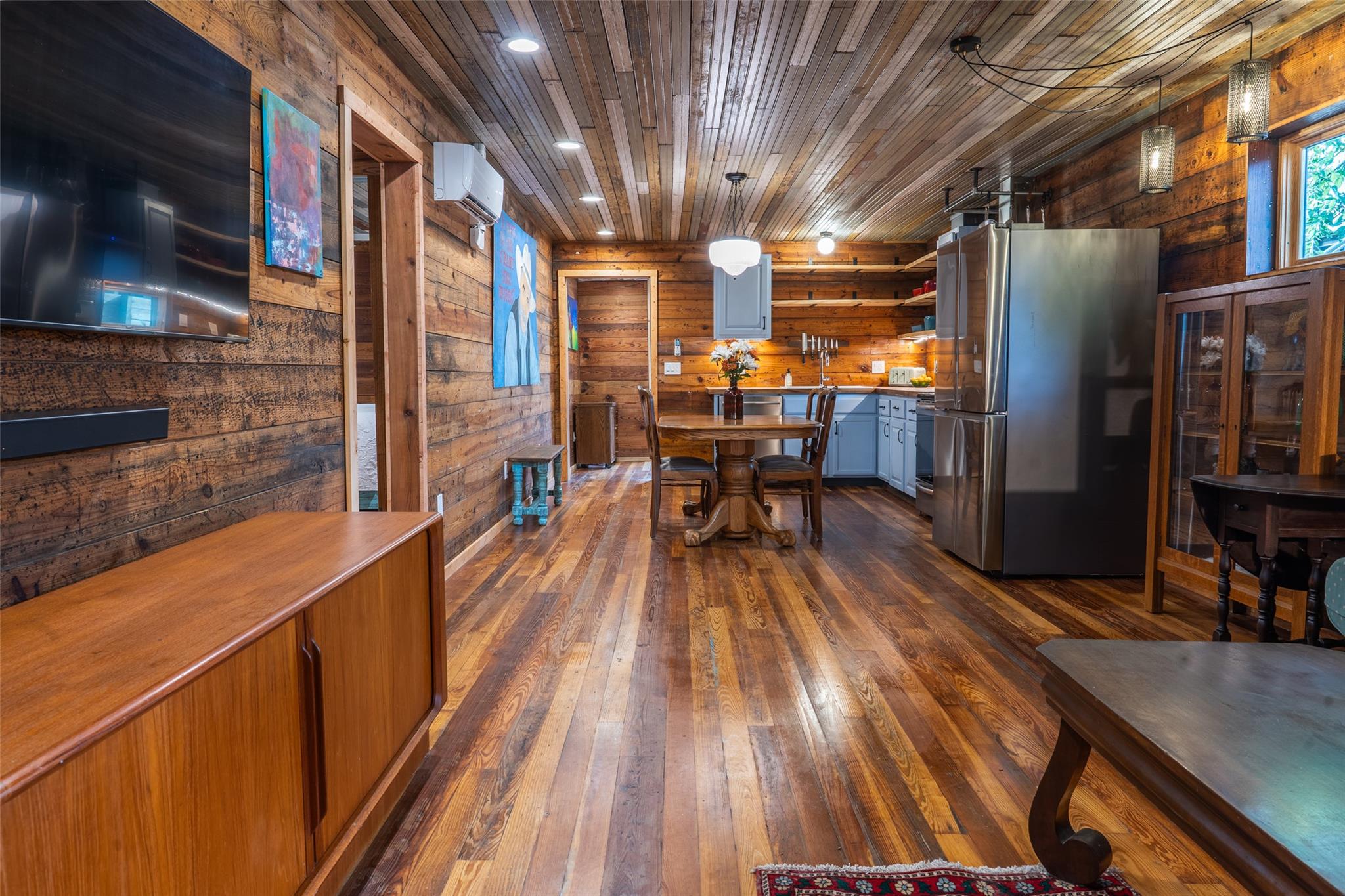 1148 Gunter St # A & B, Austin, TX 78721