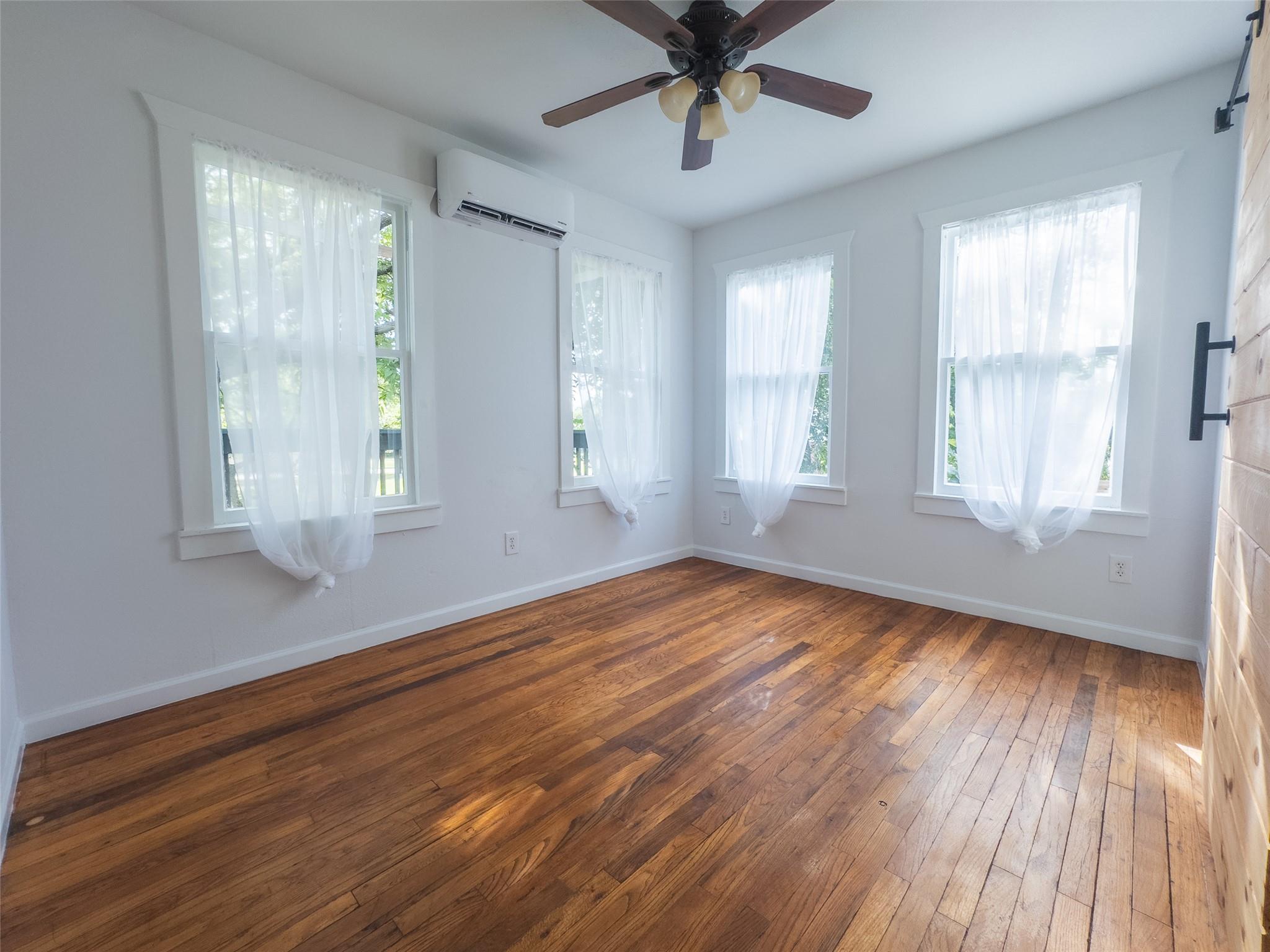 1148 Gunter St # A & B, Austin, TX 78721