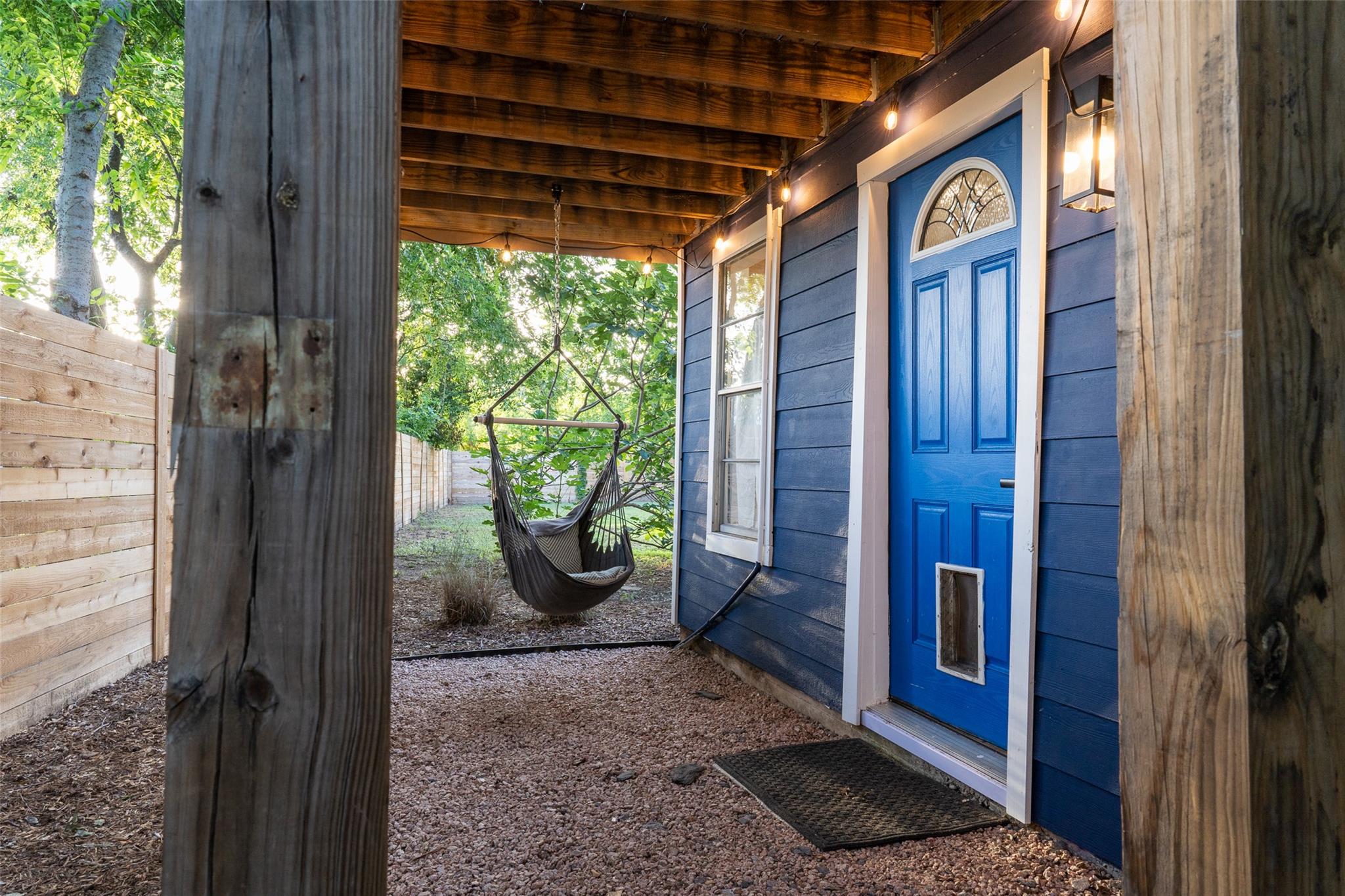 1148 Gunter St # A & B, Austin, TX 78721