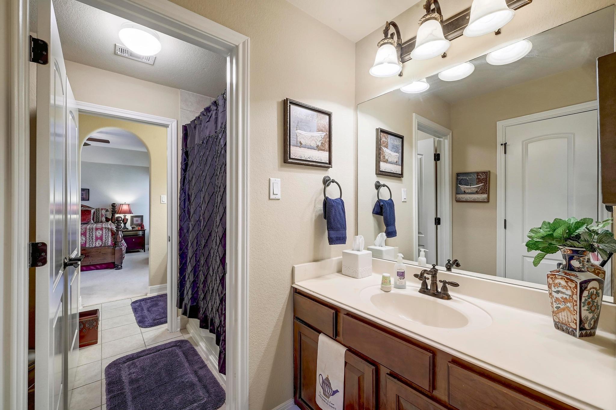 111 Whitley Dr, Austin, TX 78738