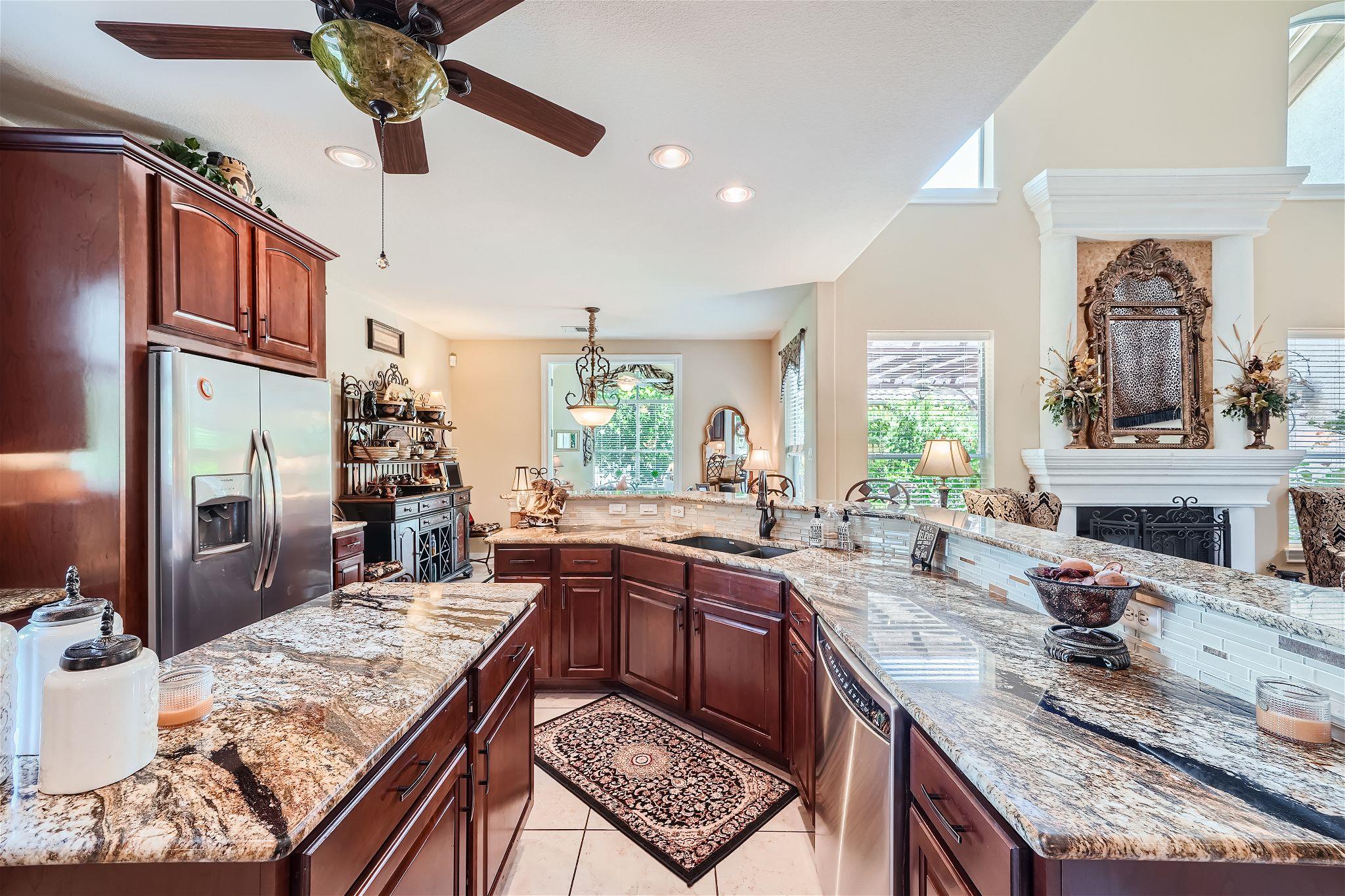 111 Whitley Dr, Austin, TX 78738