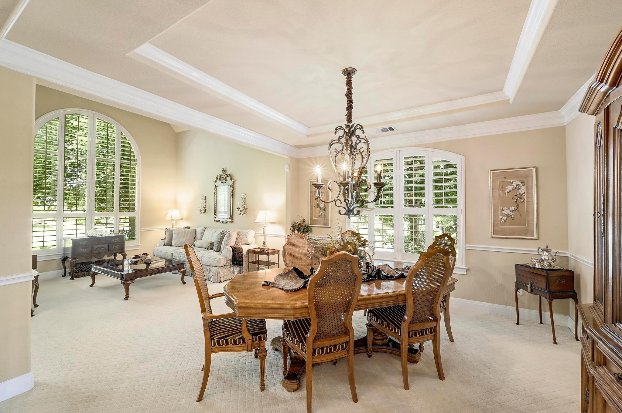 111 Whitley Dr, Austin, TX 78738