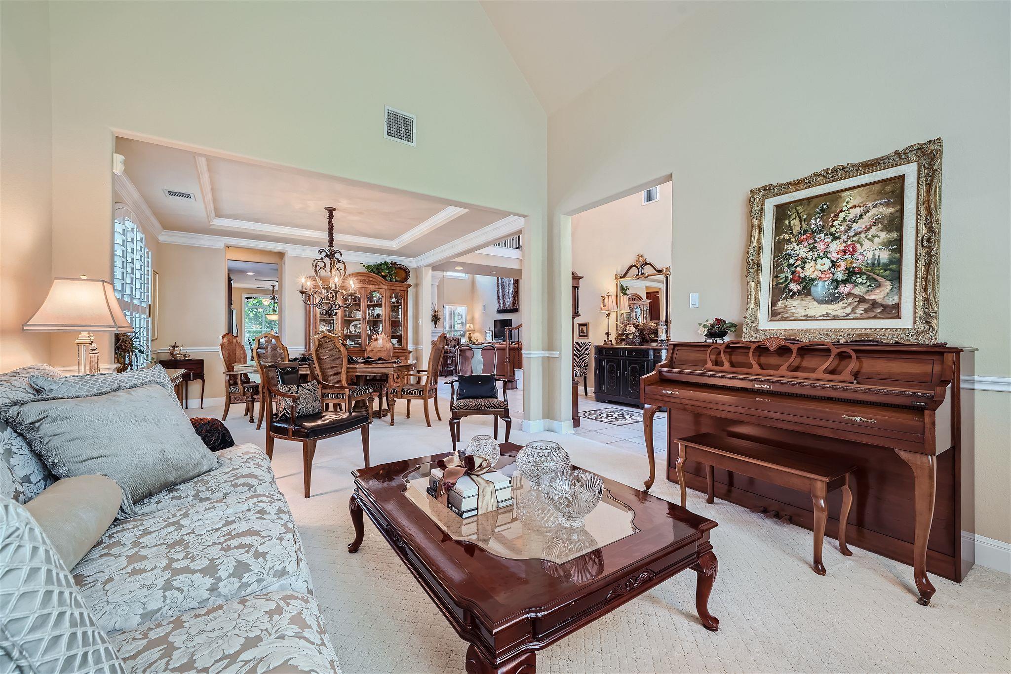 111 Whitley Dr, Austin, TX 78738