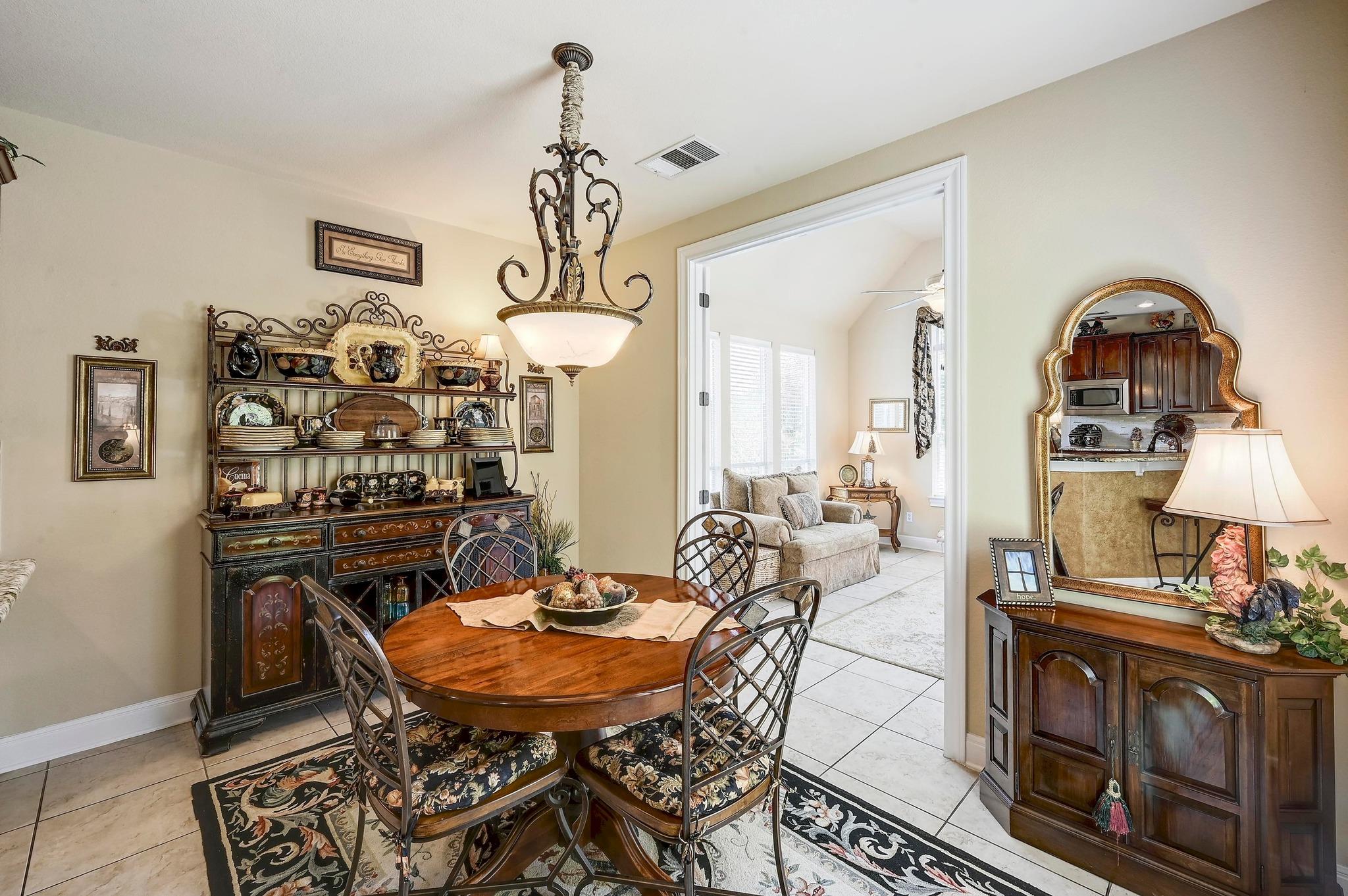 111 Whitley Dr, Austin, TX 78738