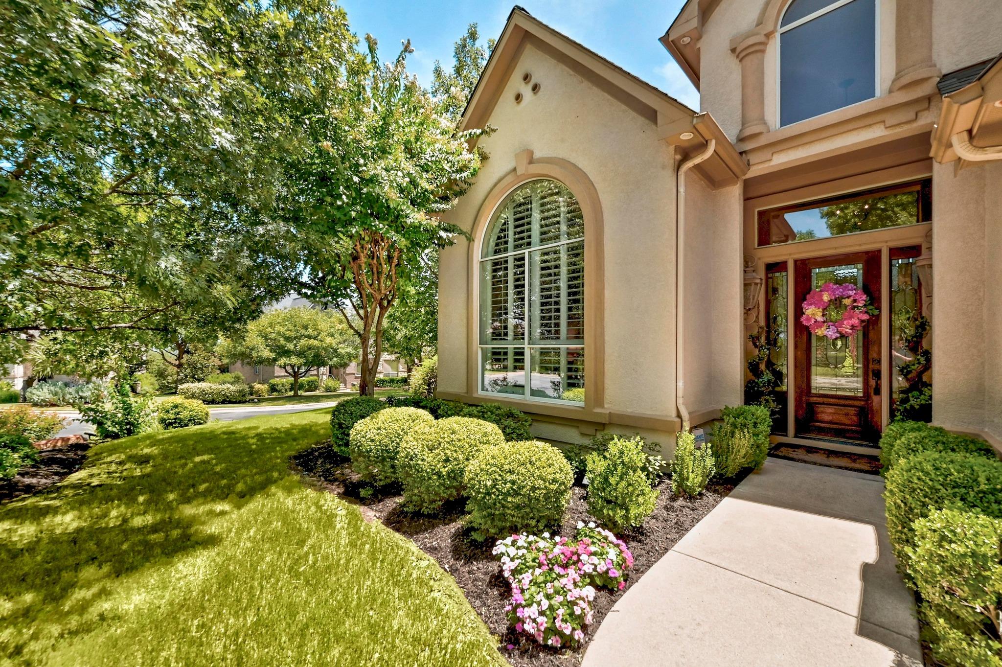 111 Whitley Dr, Austin, TX 78738