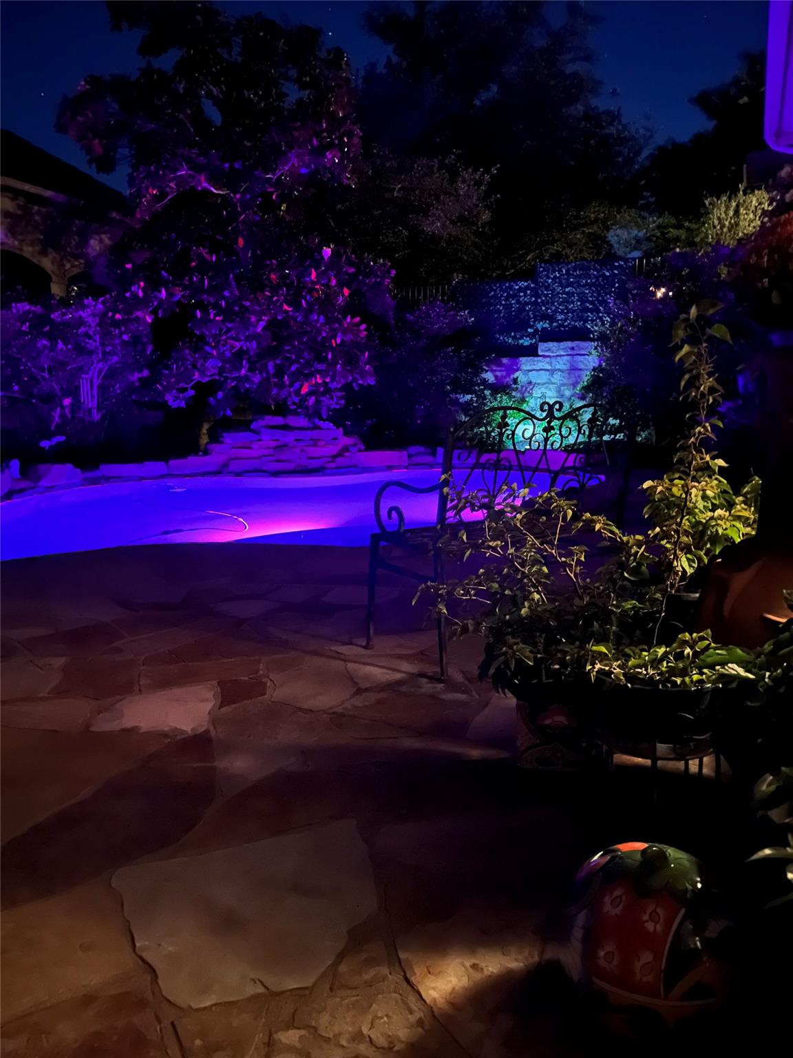 111 Whitley Dr, Austin, TX 78738