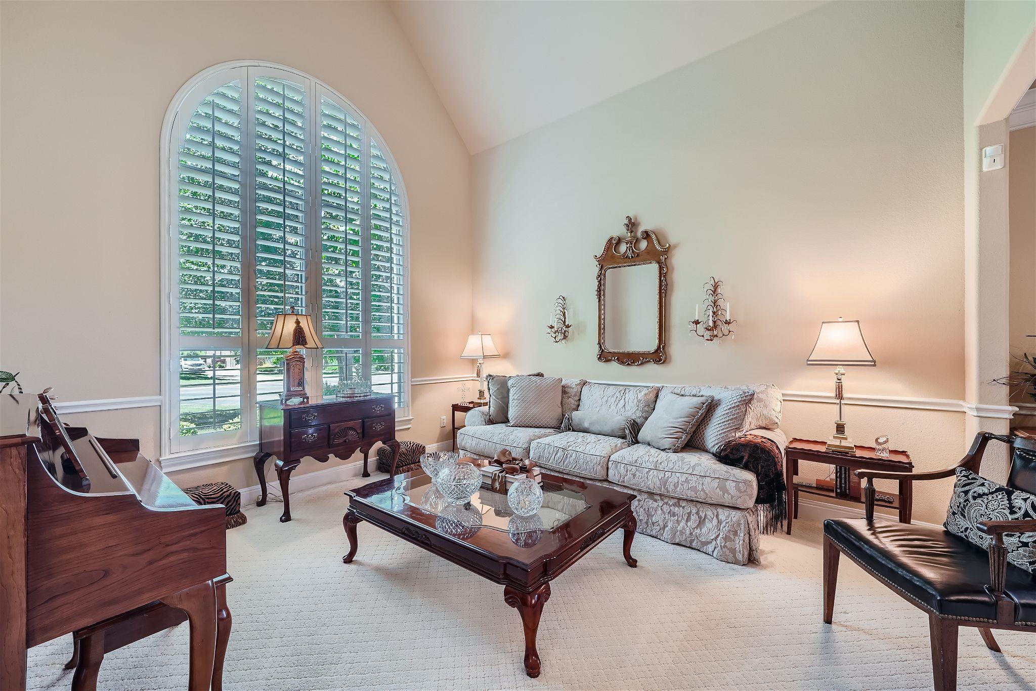 111 Whitley Dr, Austin, TX 78738