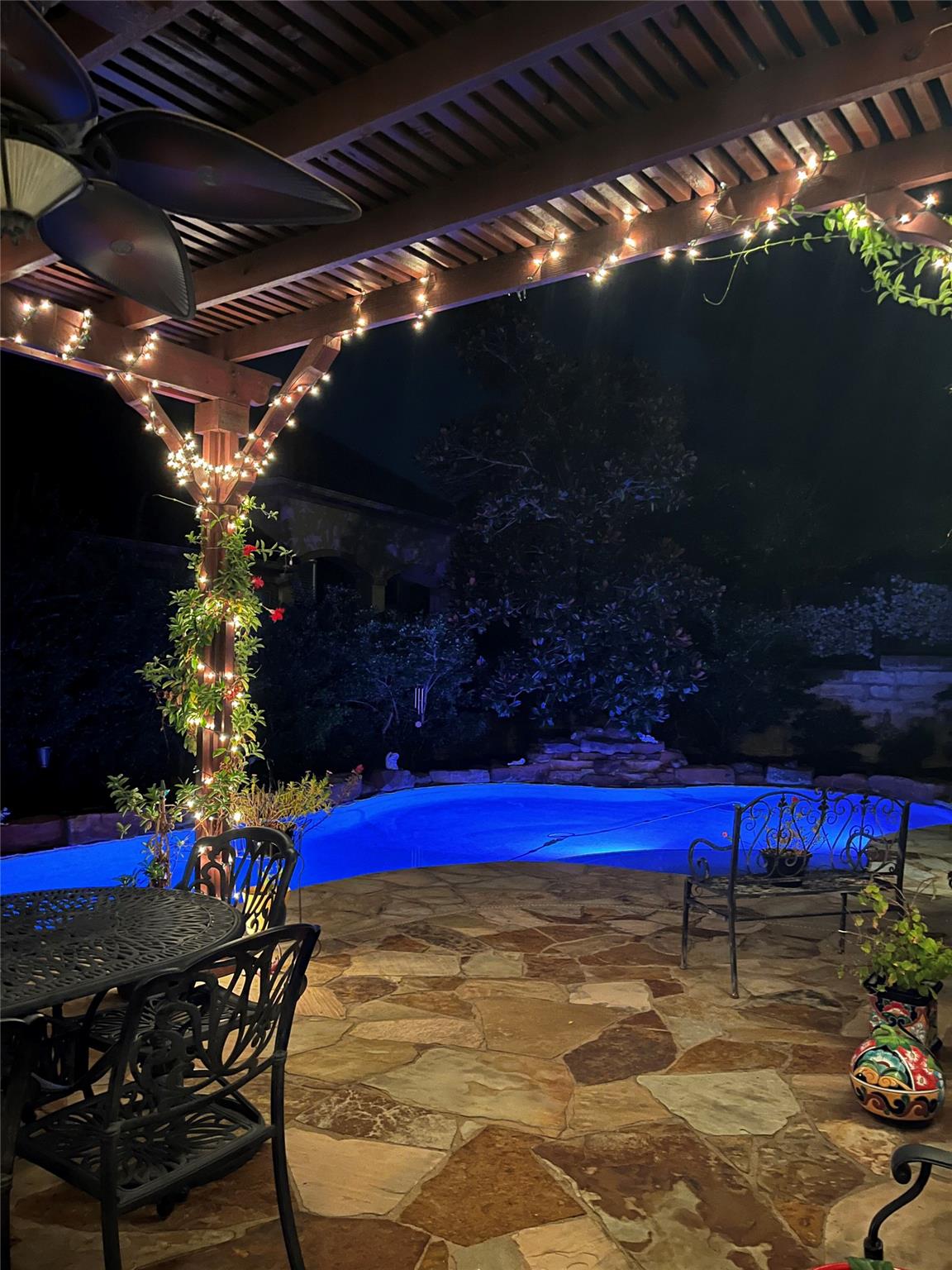 111 Whitley Dr, Austin, TX 78738