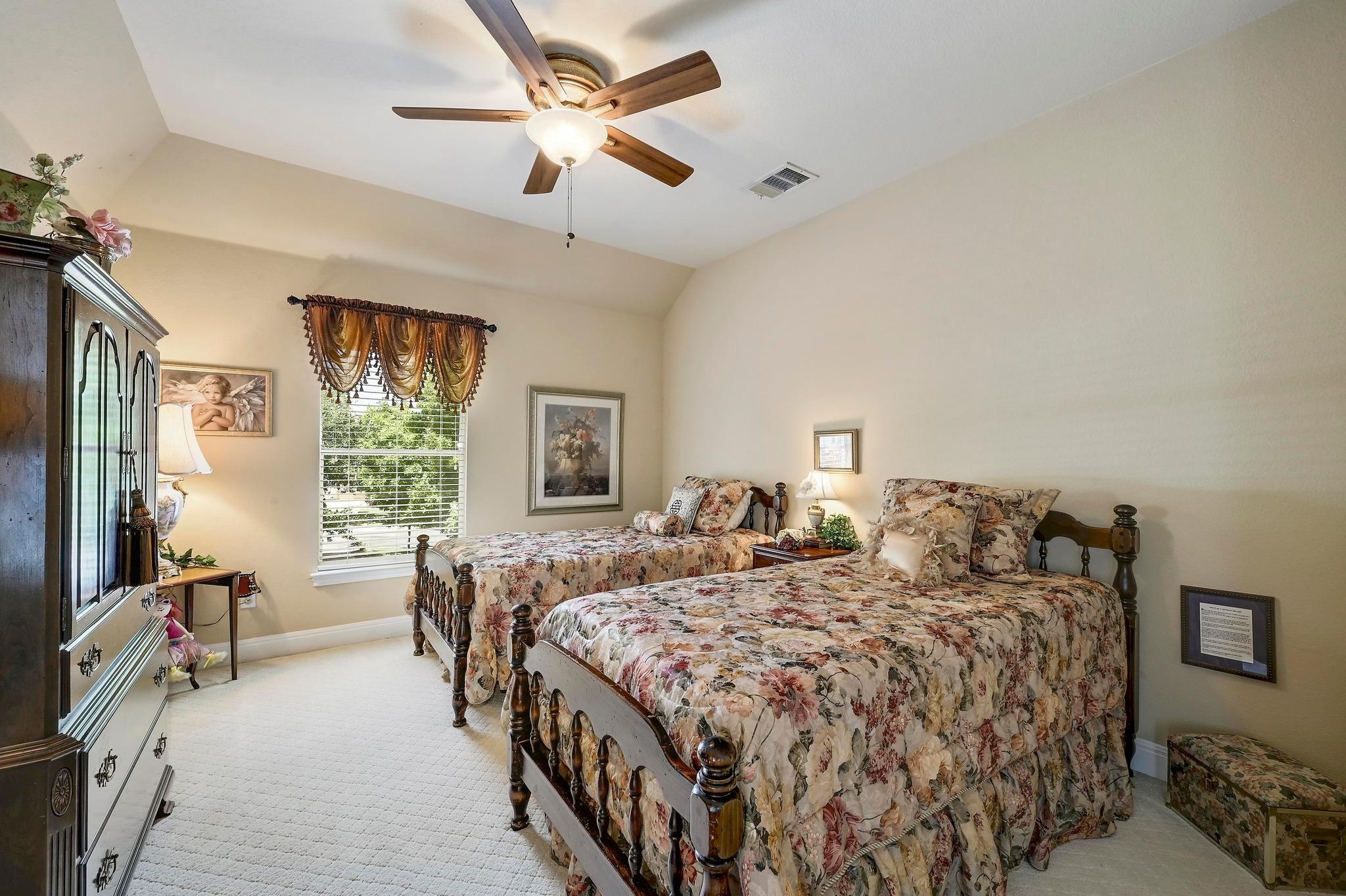 111 Whitley Dr, Austin, TX 78738